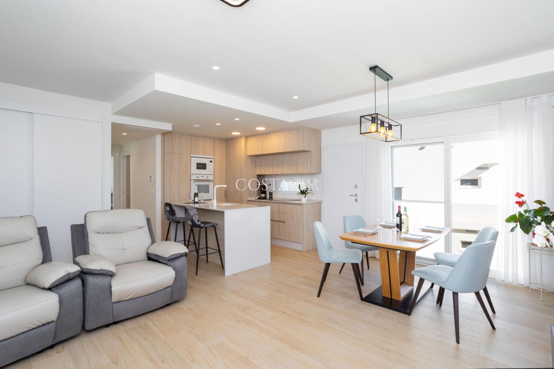 Resale - Apartments -
Orihuela Costa - Villamartin