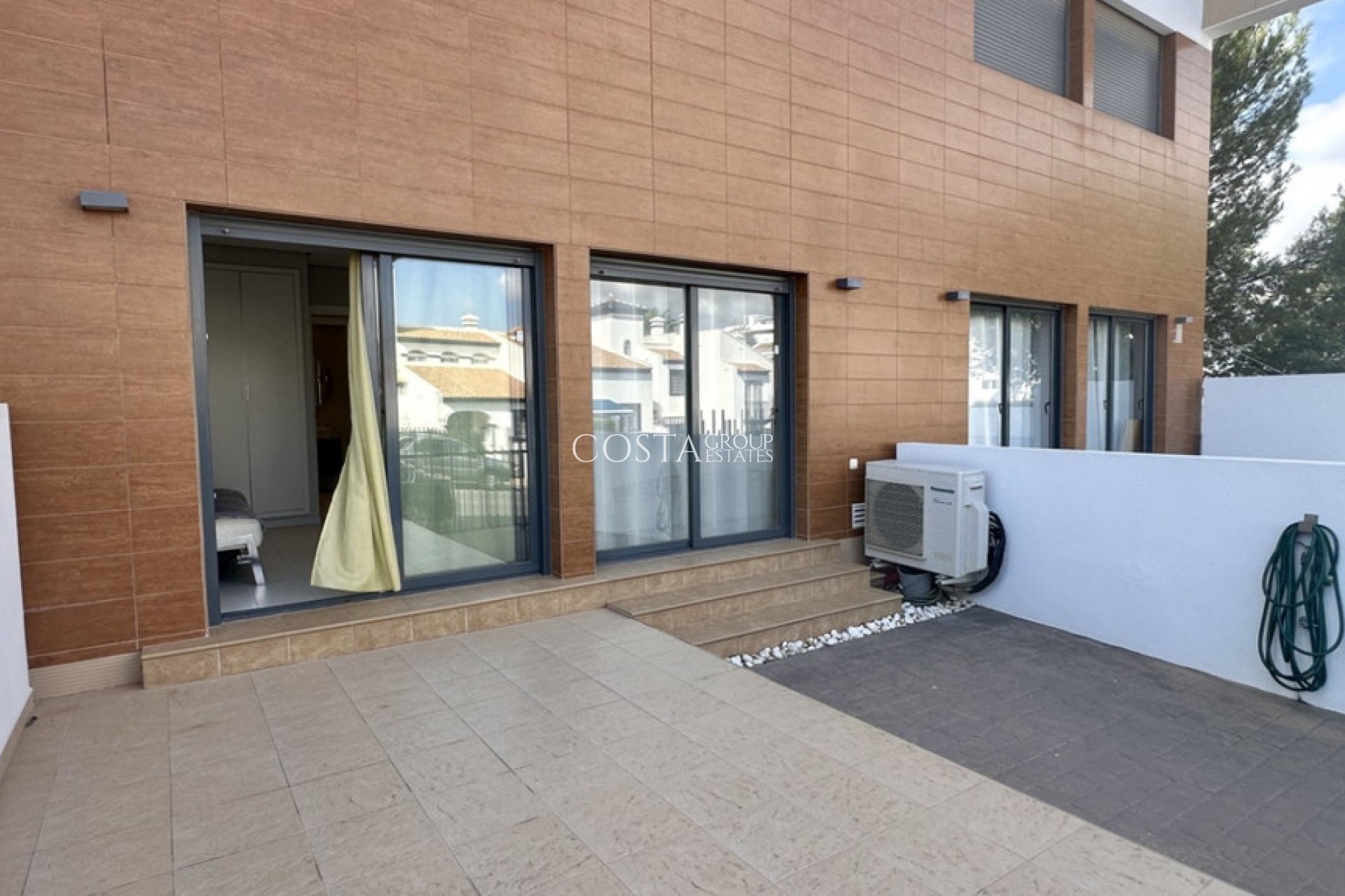Resale - Apartments -
Orihuela Costa - Villamartin