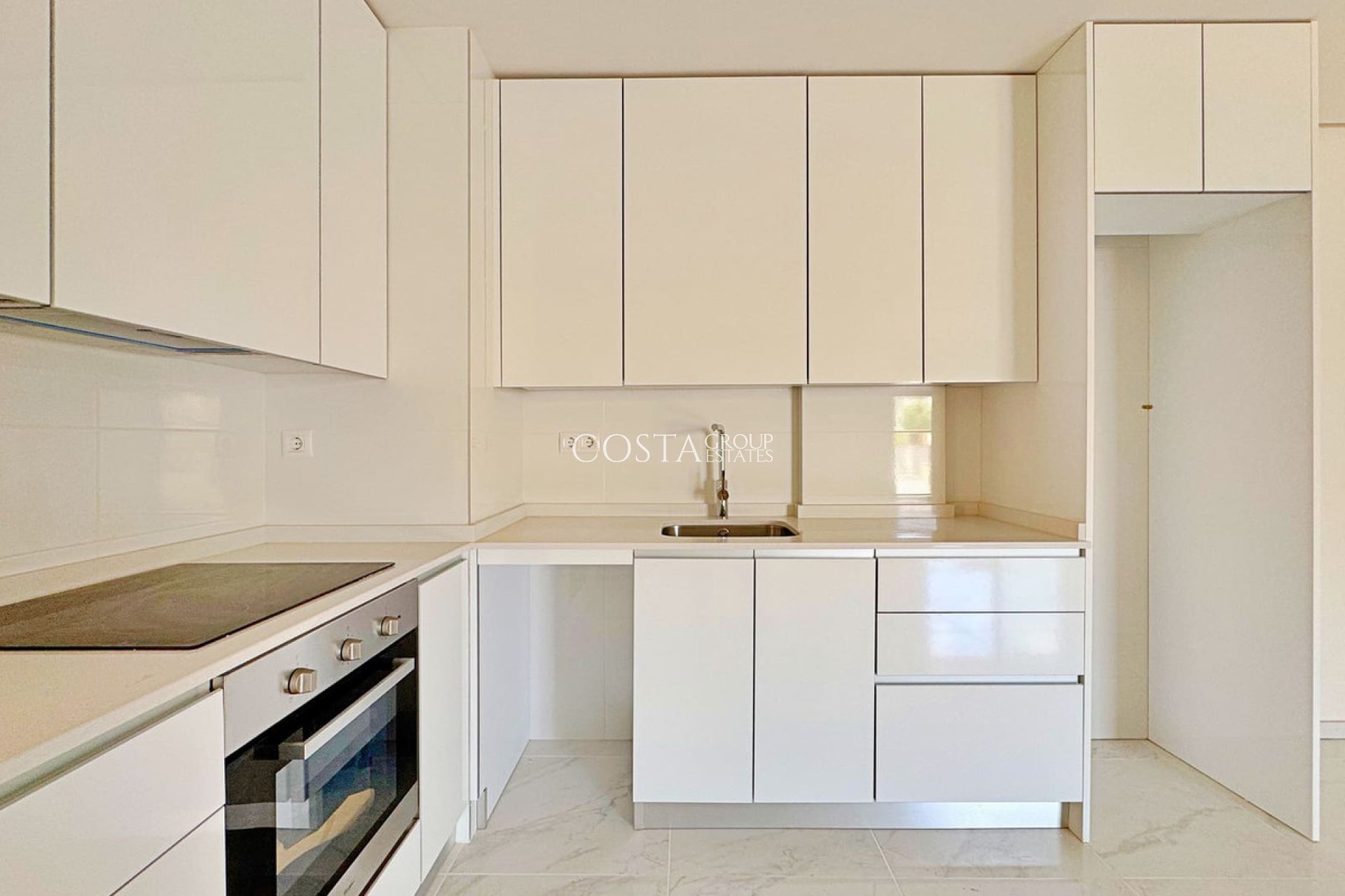 Resale - Apartments -
Orihuela Costa - Villamartin