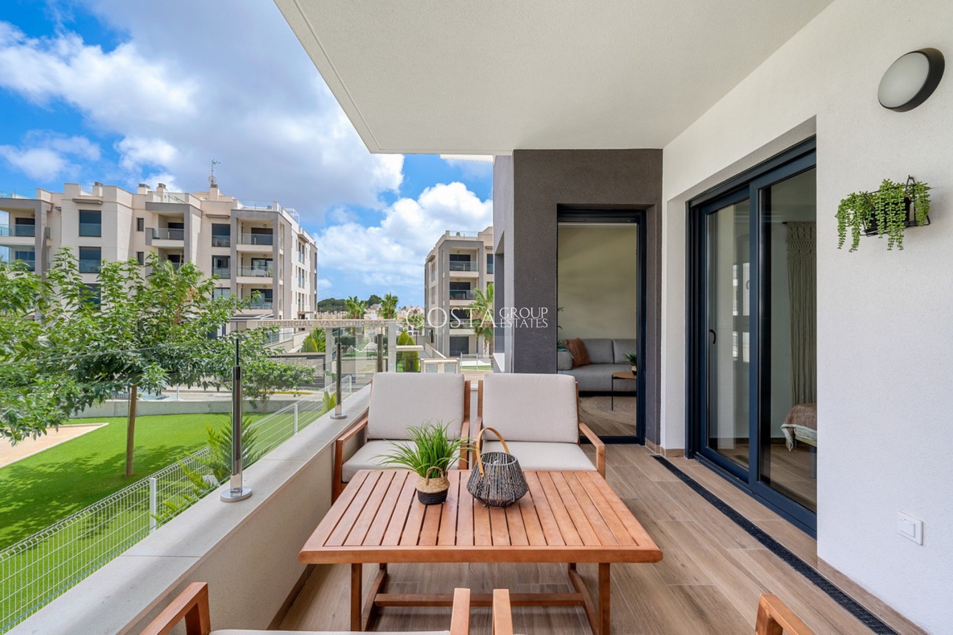 Resale - Apartments -
Orihuela Costa - Villamartin