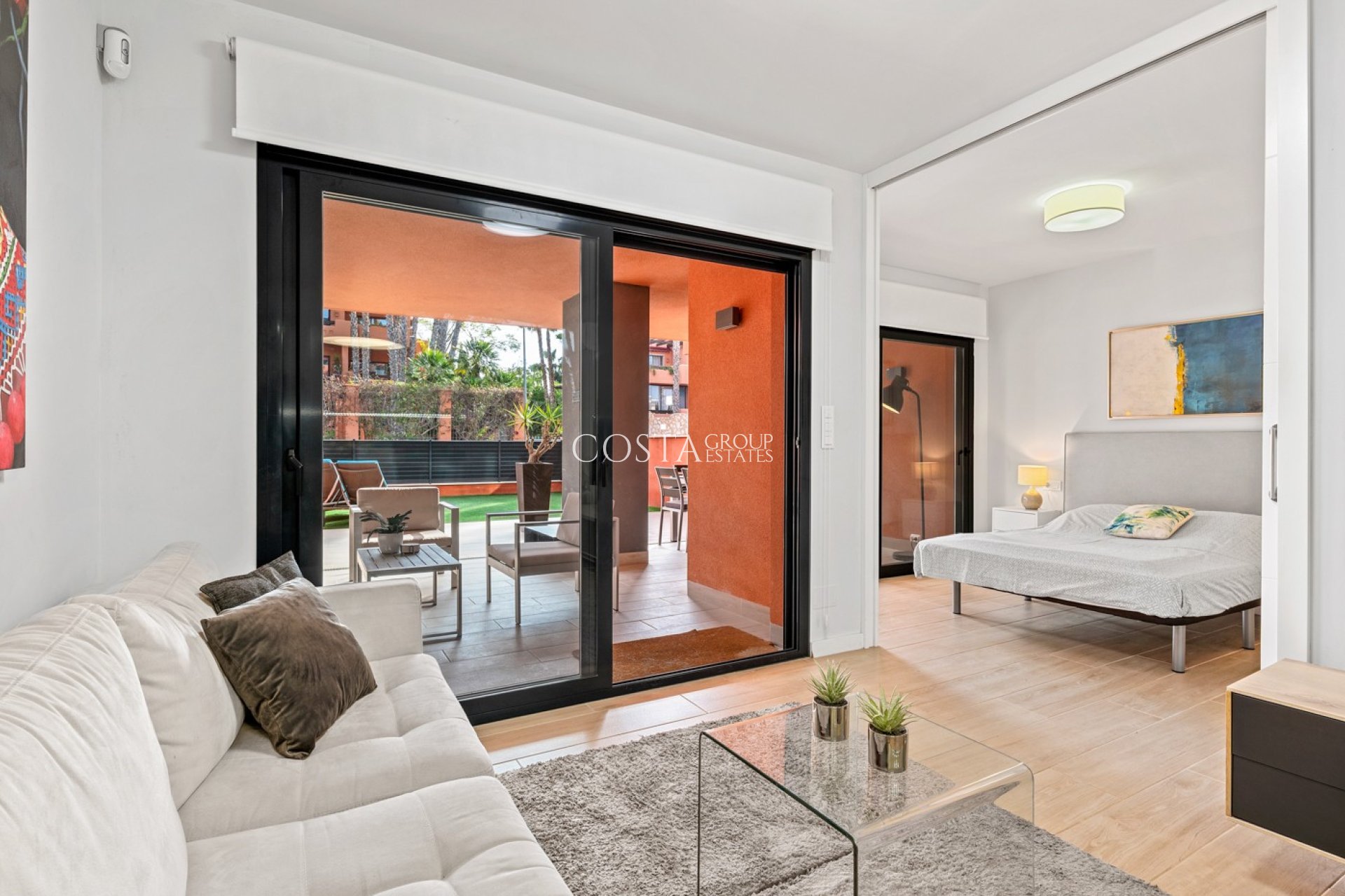 Resale - Apartments -
Orihuela Costa - Villamartín