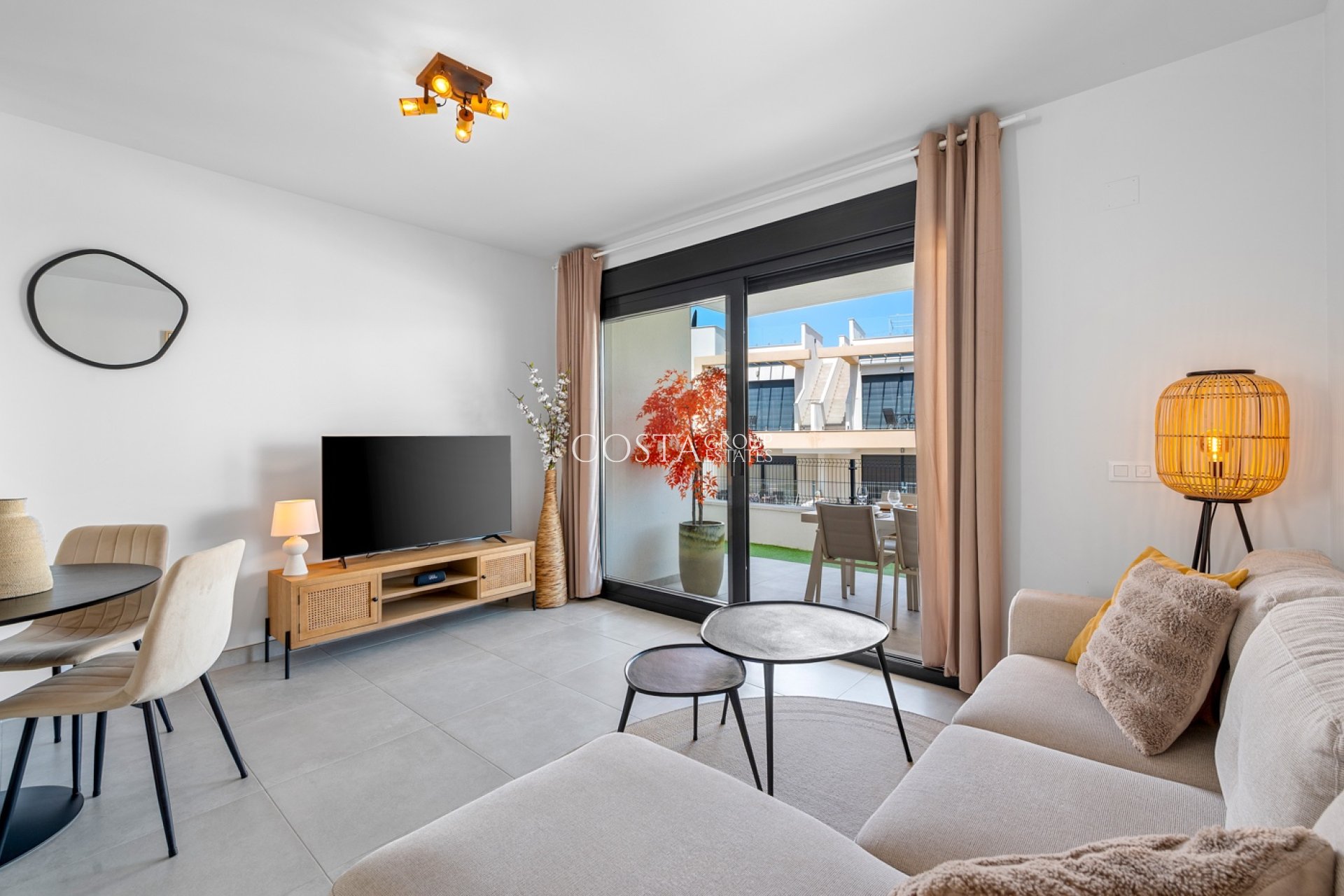 Resale - Apartments -
Orihuela Costa - Villamartin