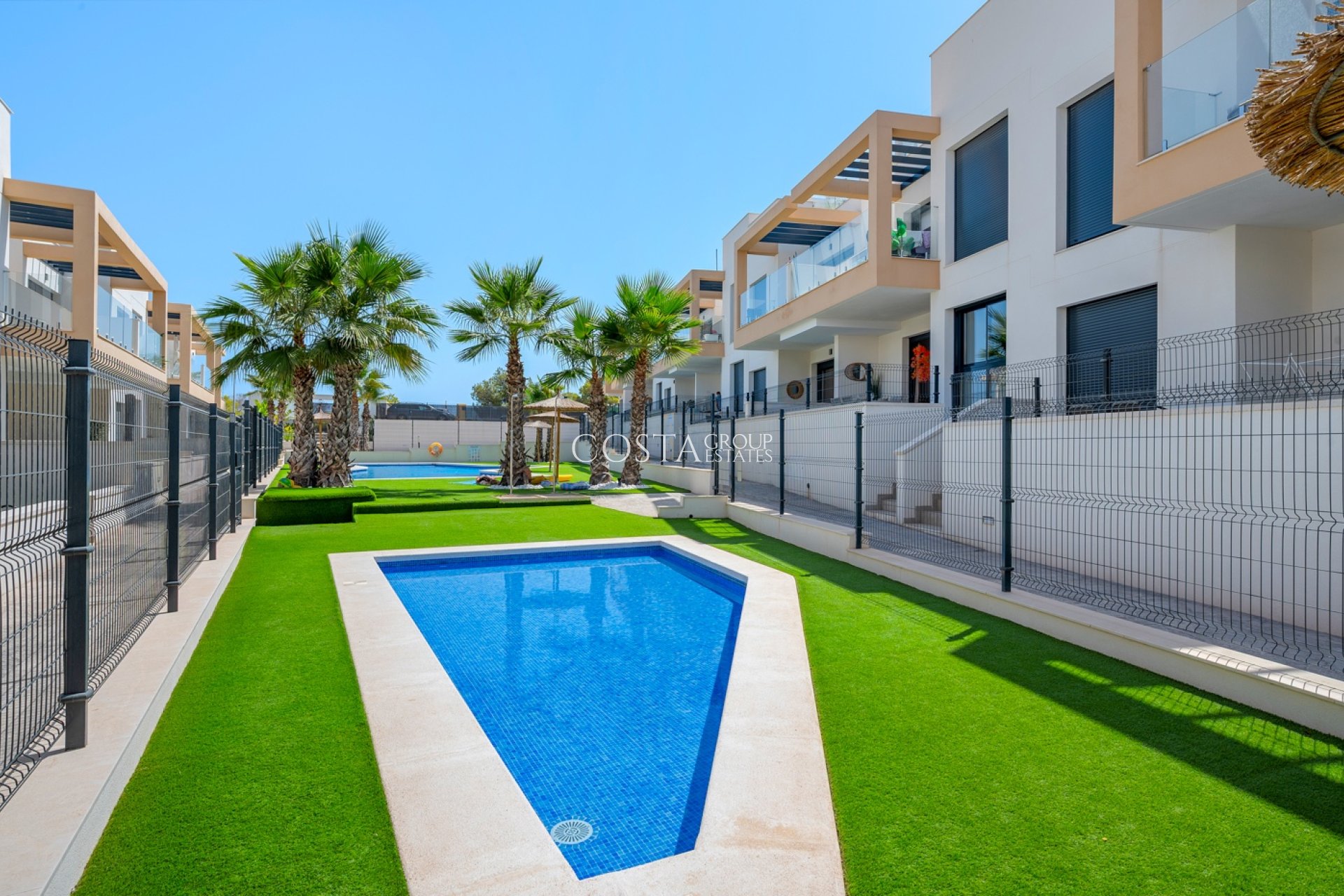 Resale - Apartments -
Orihuela Costa - Villamartin