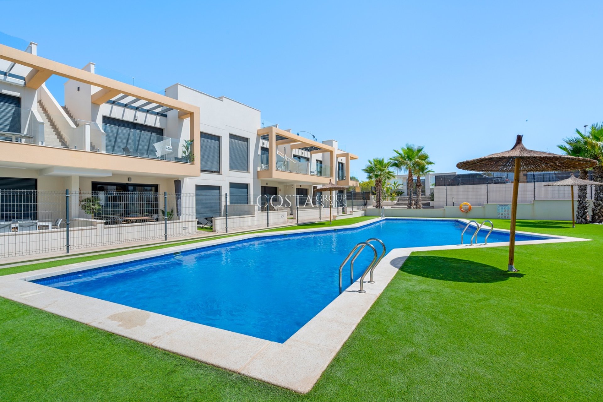 Resale - Apartments -
Orihuela Costa - Villamartin