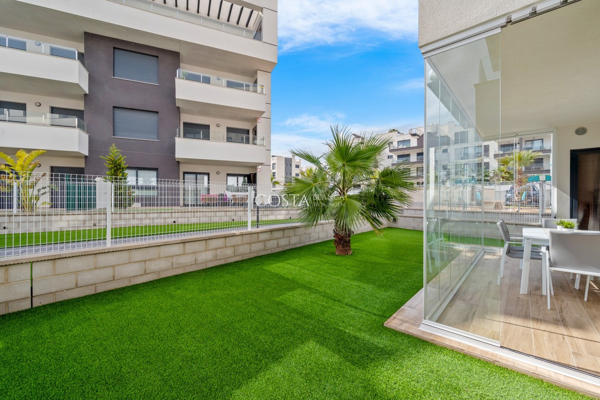 Resale - Apartments -
Orihuela Costa - Villamartín