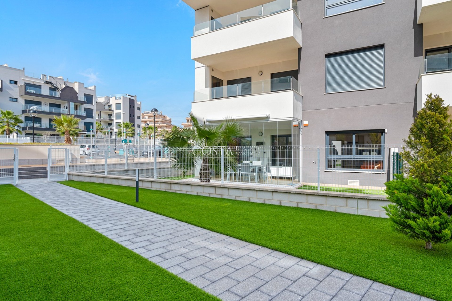 Resale - Apartments -
Orihuela Costa - Villamartín