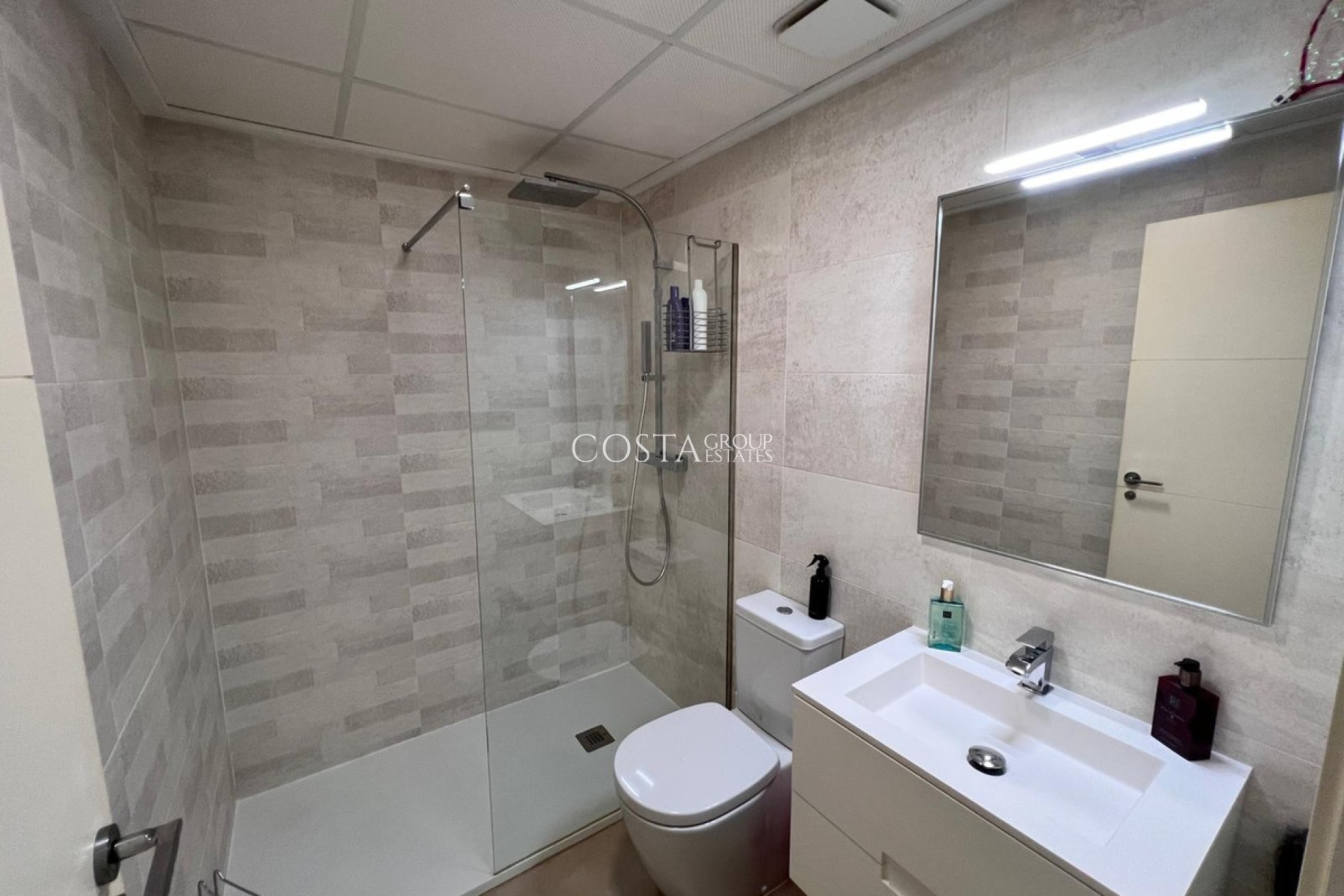 Resale - Apartments -
Orihuela Costa - Vista Bella Golf