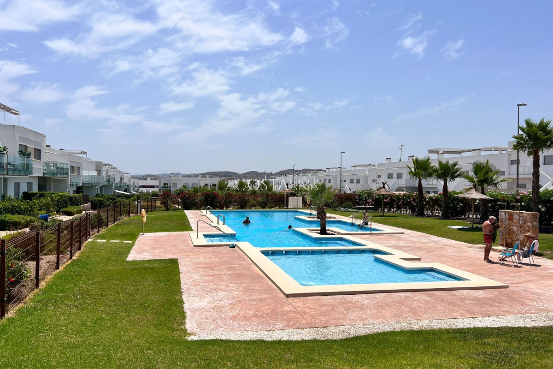 Resale - Apartments -
Orihuela Costa - Vista Bella Golf