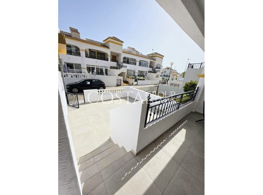 Resale - Apartments -
Orihuela Costa - Vista Bella Golf