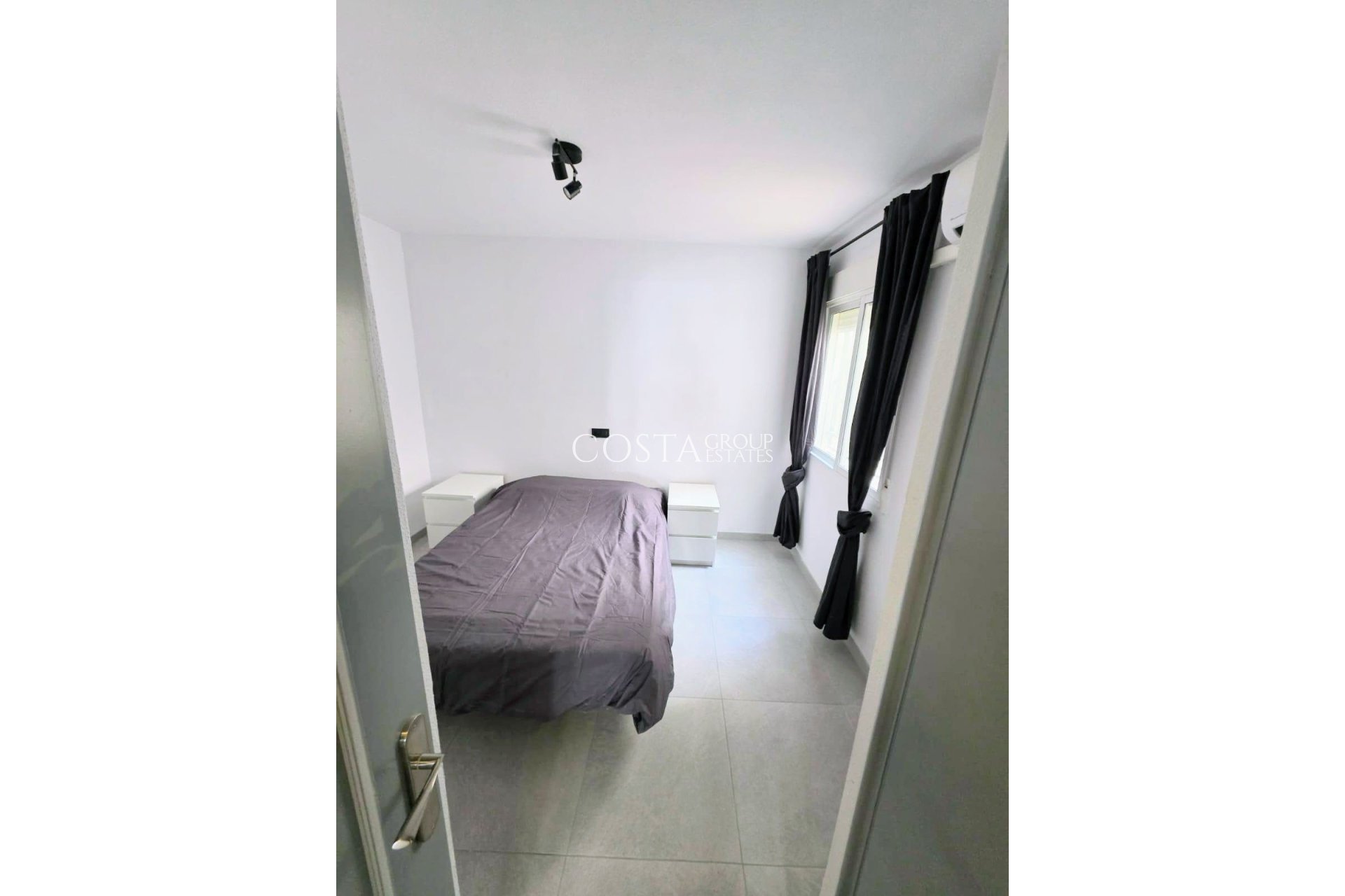 Resale - Apartments -
Orihuela Costa - Vista Bella Golf