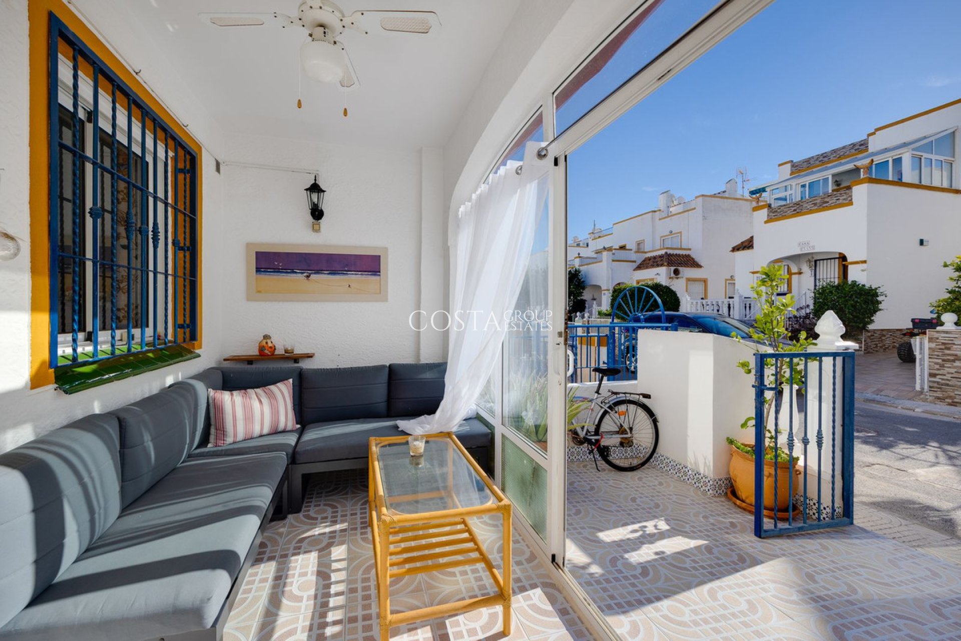 Resale - Apartments -
Orihuela Costa