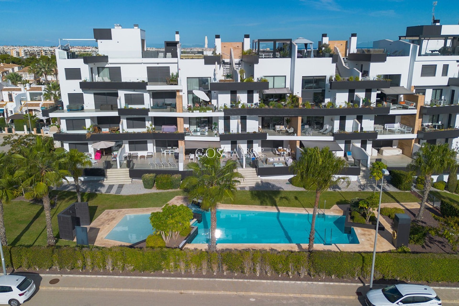 Resale - Apartments -
Orihuela Costa