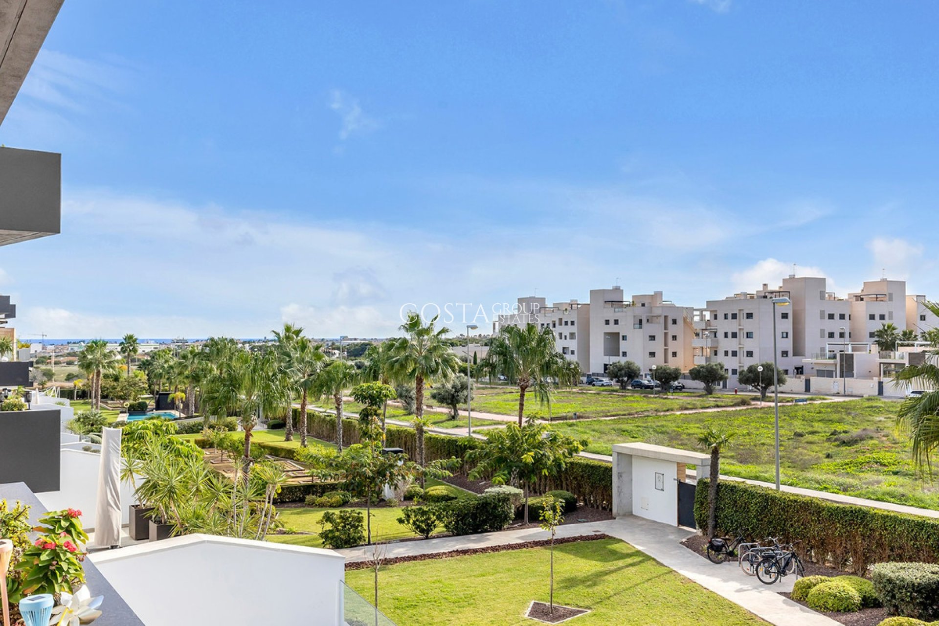 Resale - Apartments -
Orihuela Costa