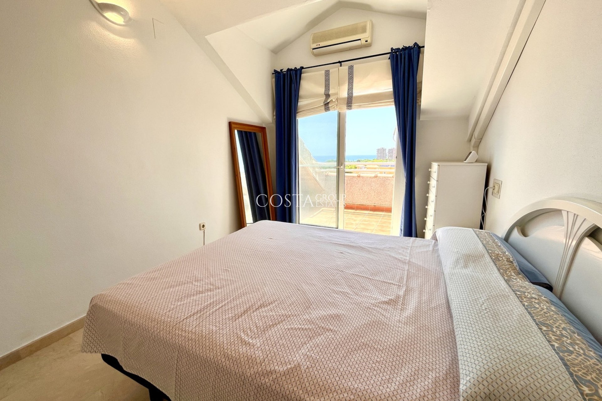 Resale - Apartments -
Orihuela - Dehesa de Campoamor