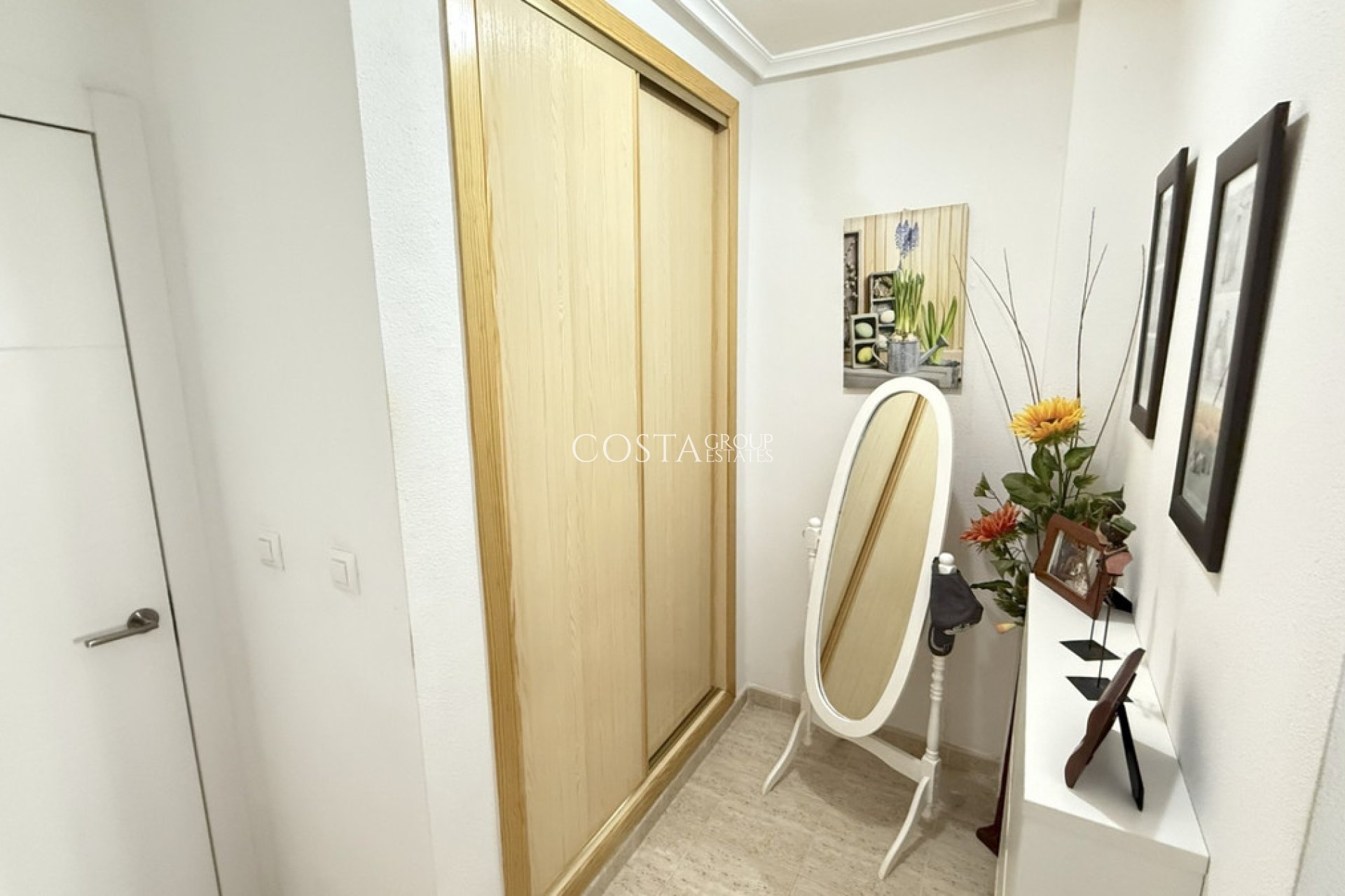 Resale - Apartments -
Orihuela - La Zenia