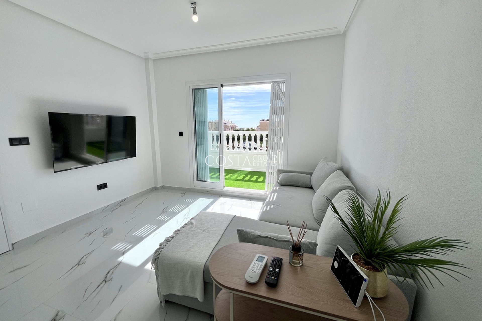 Resale - Apartments -
Orihuela - La Zenia