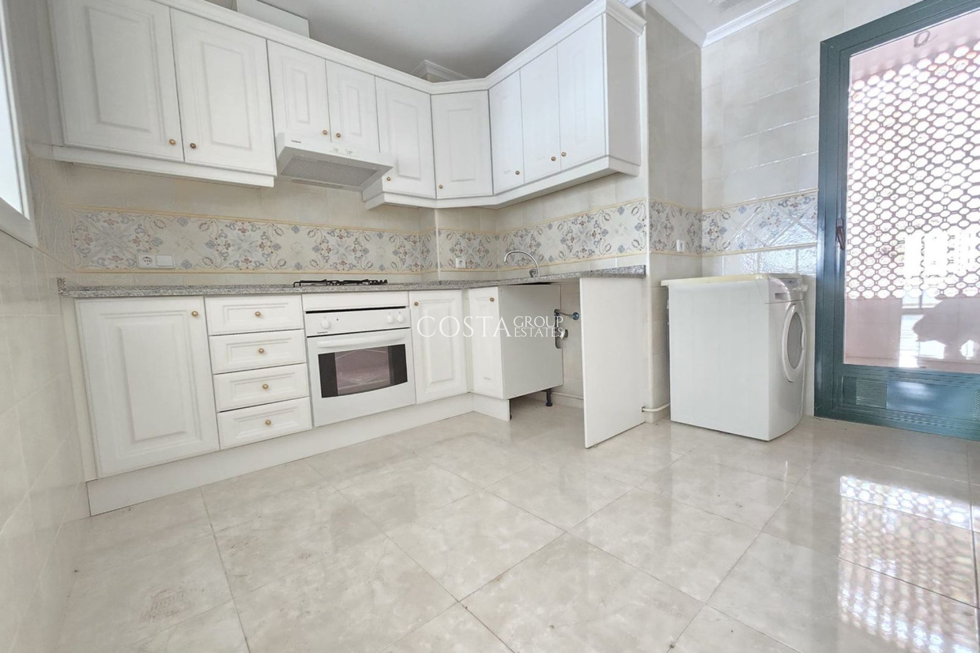 Resale - Apartments -
Orihuela - Lomas De Campoamor