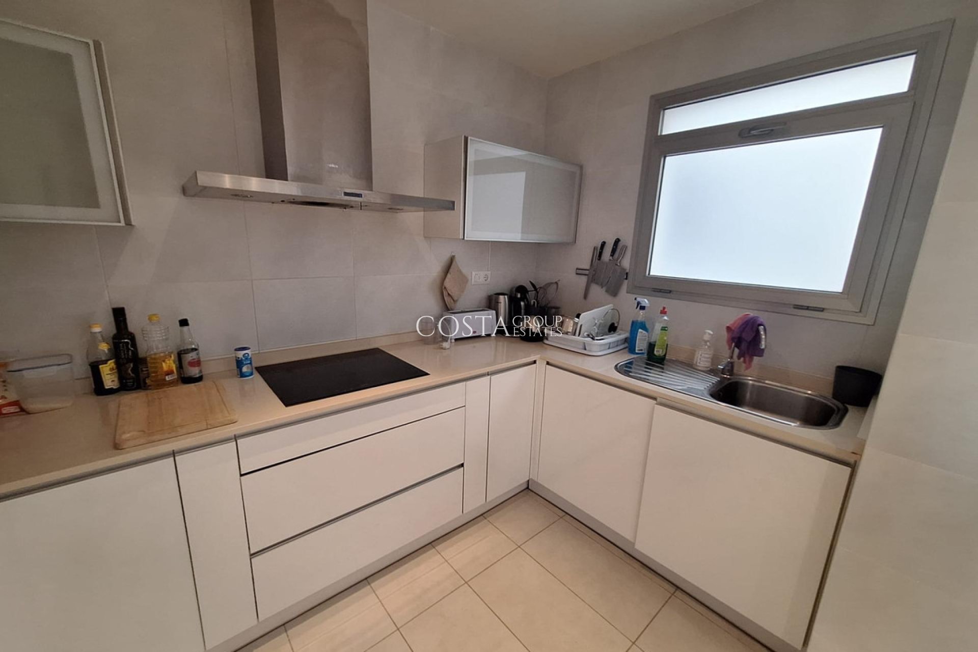 Resale - Apartments -
Orihuela - Orihuela Costa