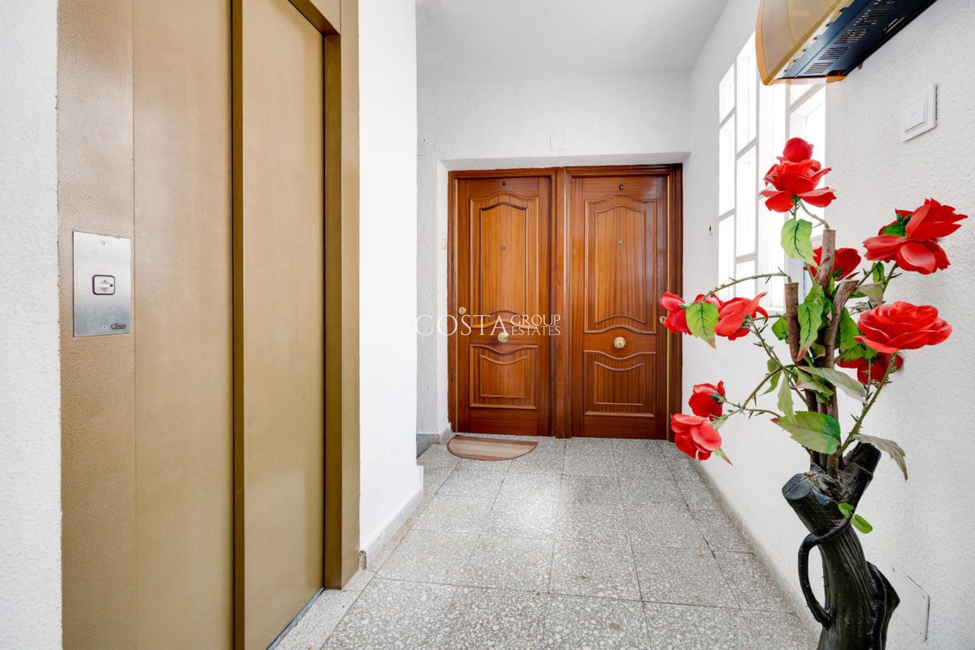 Resale - Apartments -
Orihuela - Orihuela Costa