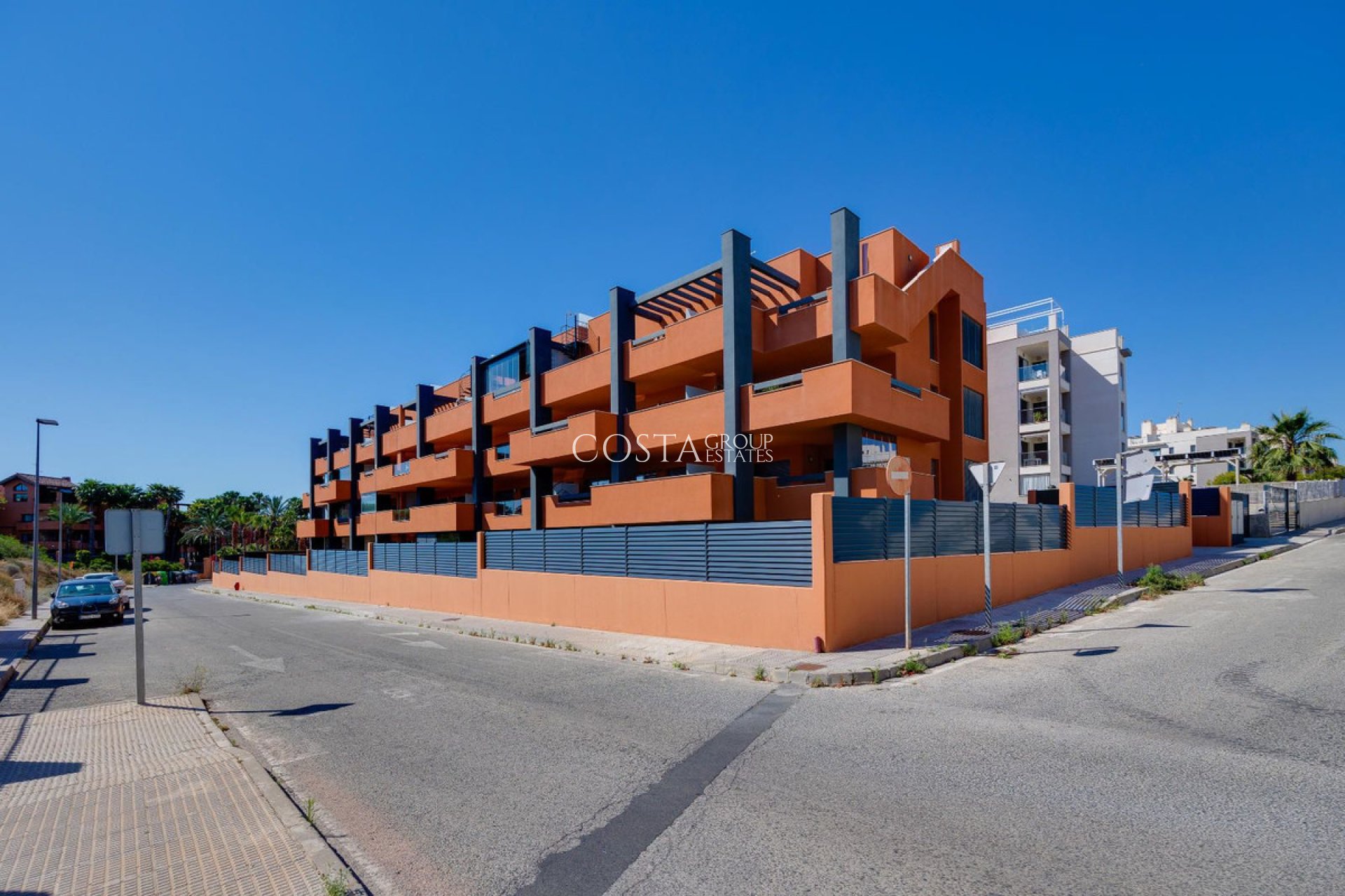 Resale - Apartments -
Orihuela - Orihuela Costa