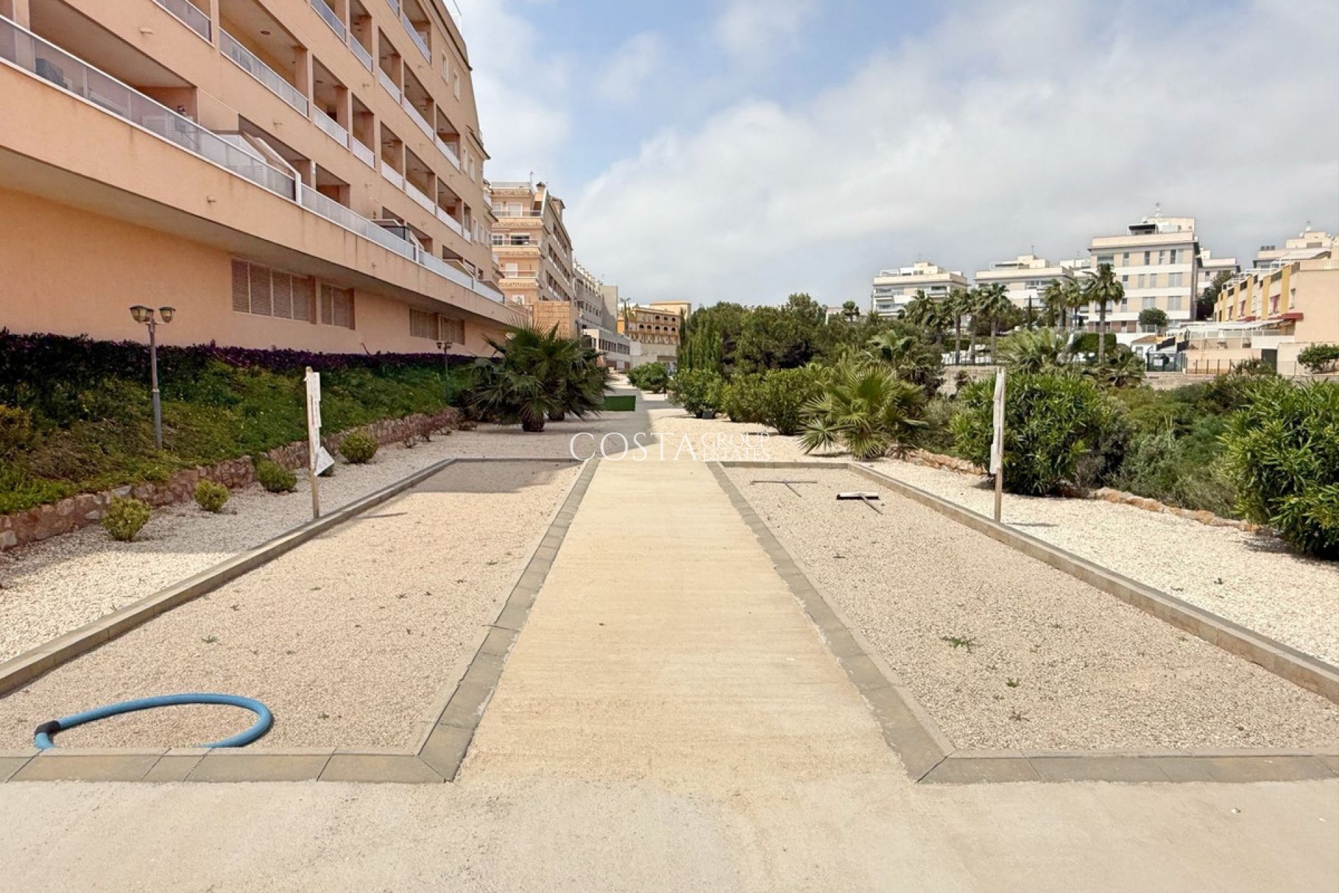 Resale - Apartments -
Orihuela - Orihuela Costa