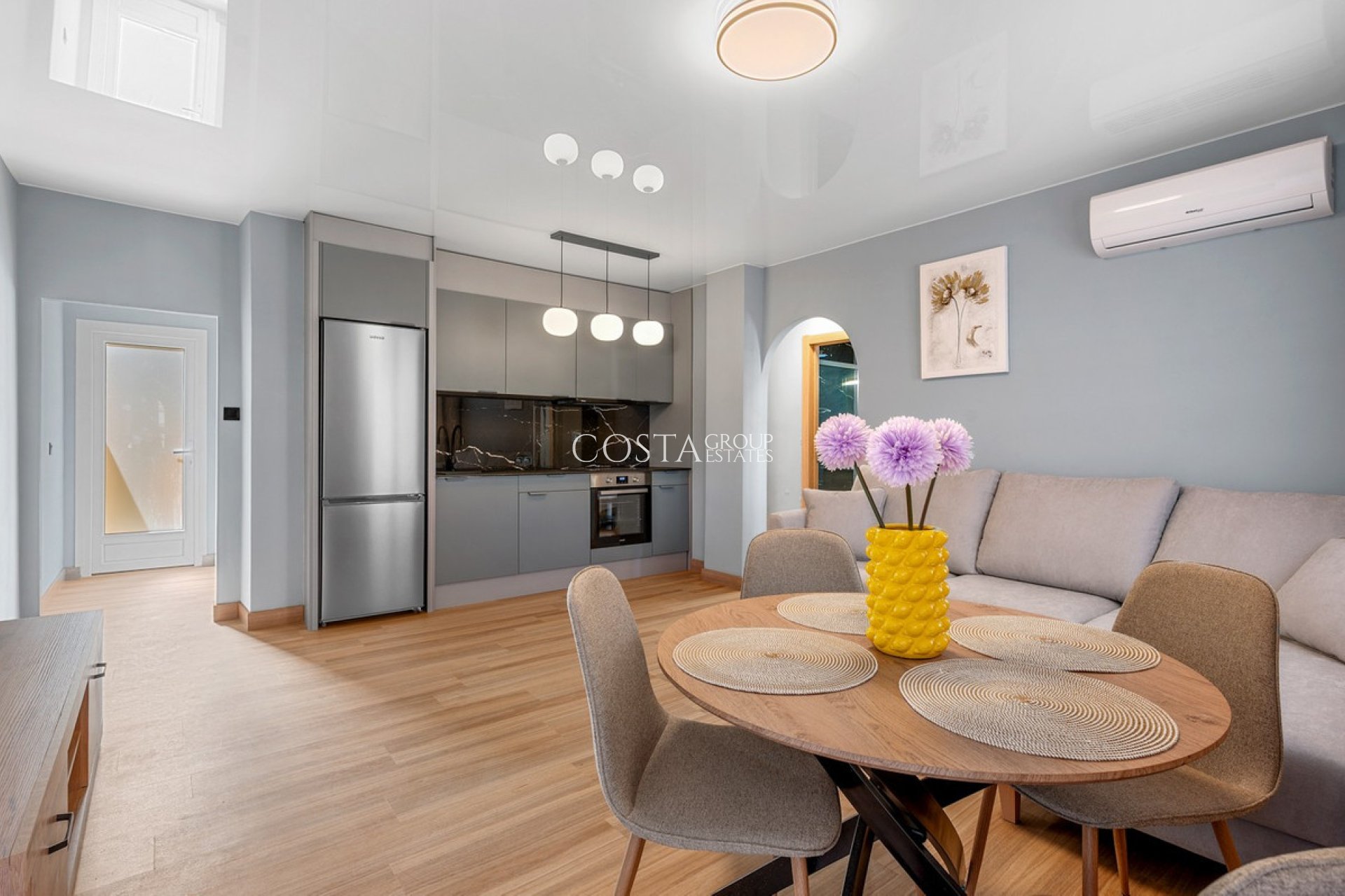 Resale - Apartments -
Orihuela - Orihuela Costa