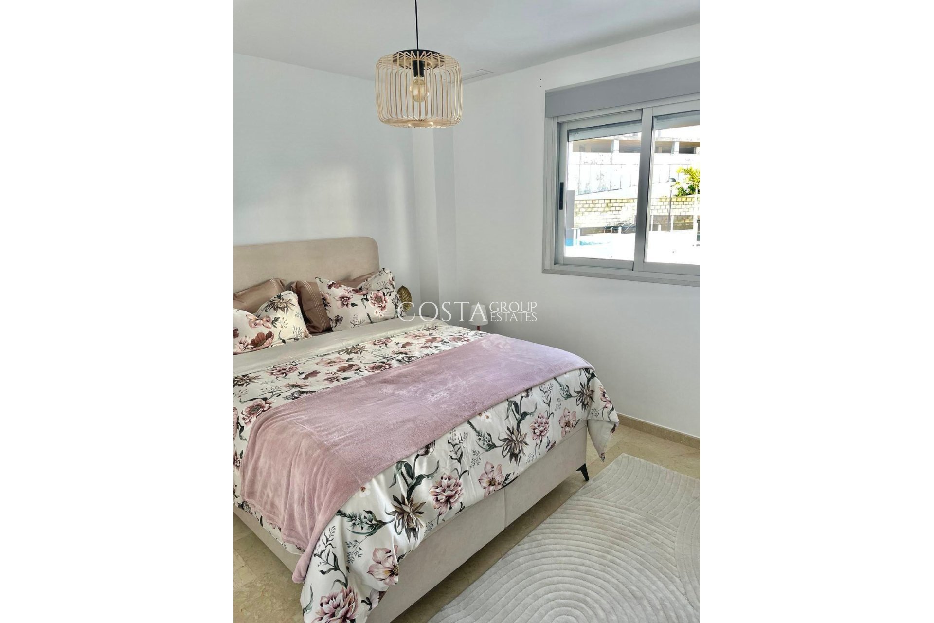 Resale - Apartments -
Orihuela - Orihuela Costa