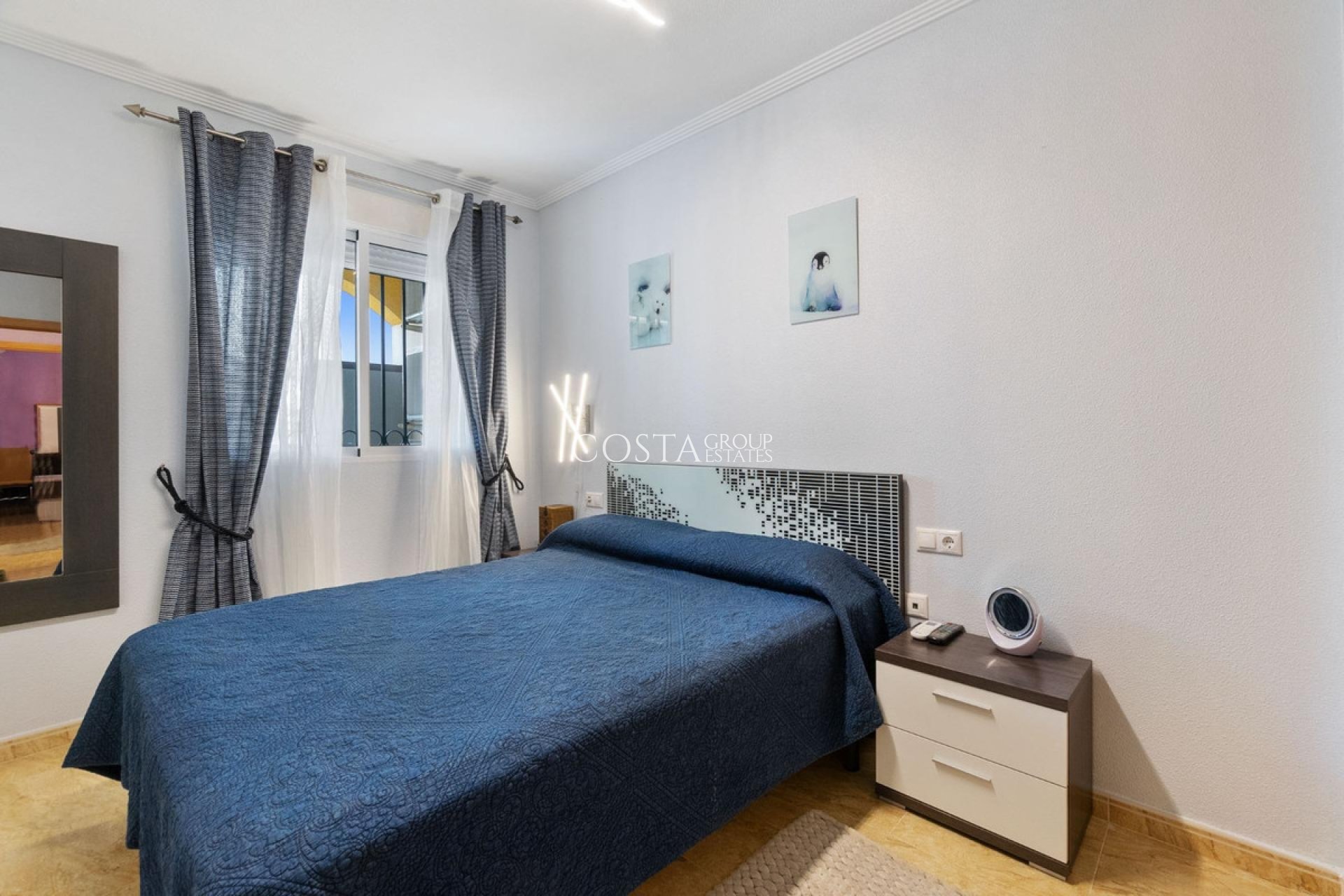 Resale - Apartments -
Orihuela - Orihuela Costa