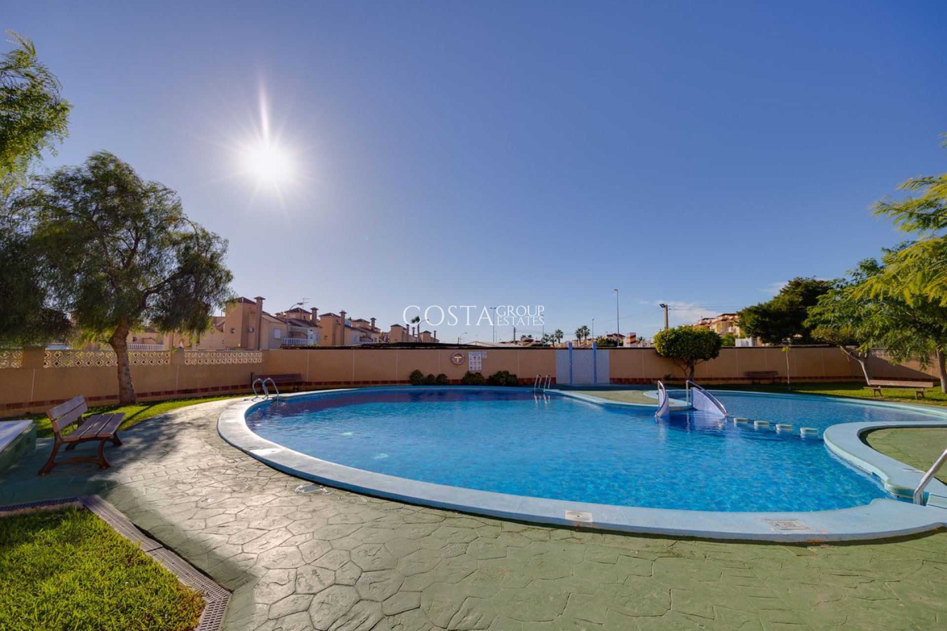 Resale - Apartments -
Orihuela - Orihuela Costa