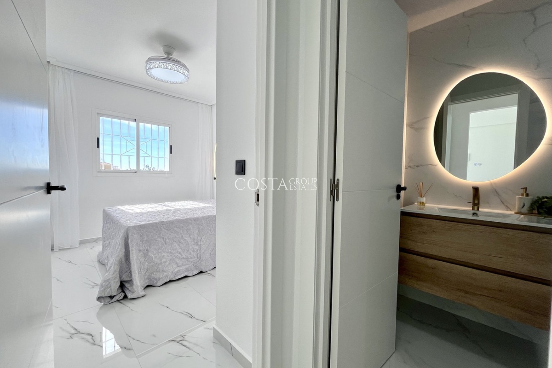 Resale - Apartments -
Orihuela - Playa Flamenca