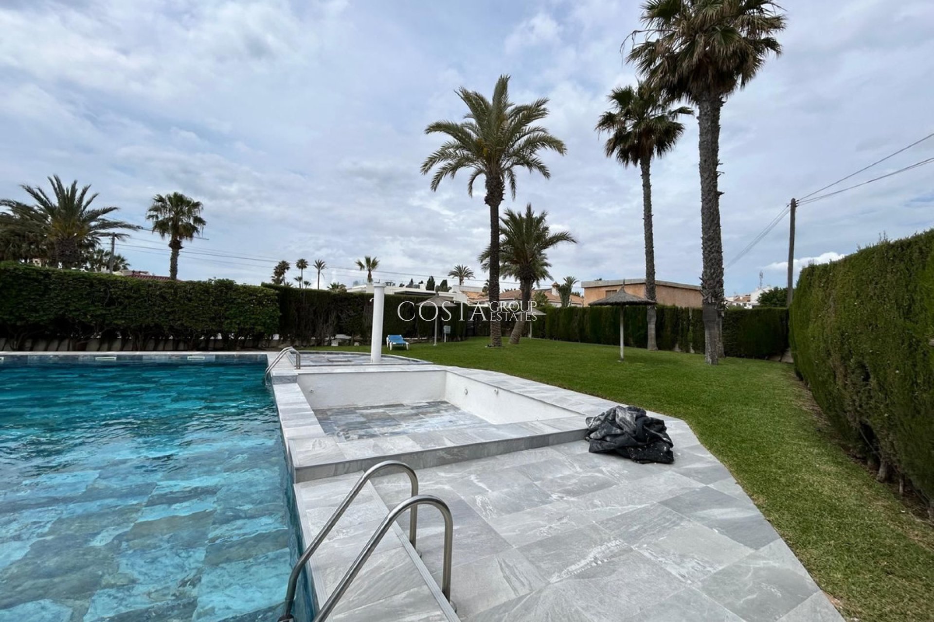 Resale - Apartments -
Orihuela - Playa Flamenca