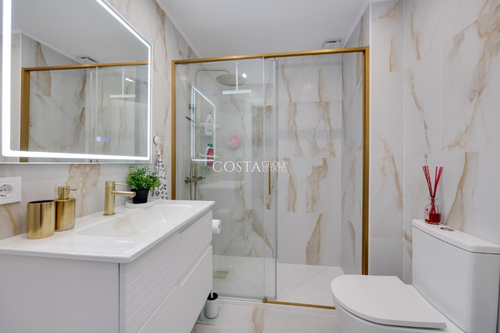 Resale - Apartments -
Orihuela - Punta Prima