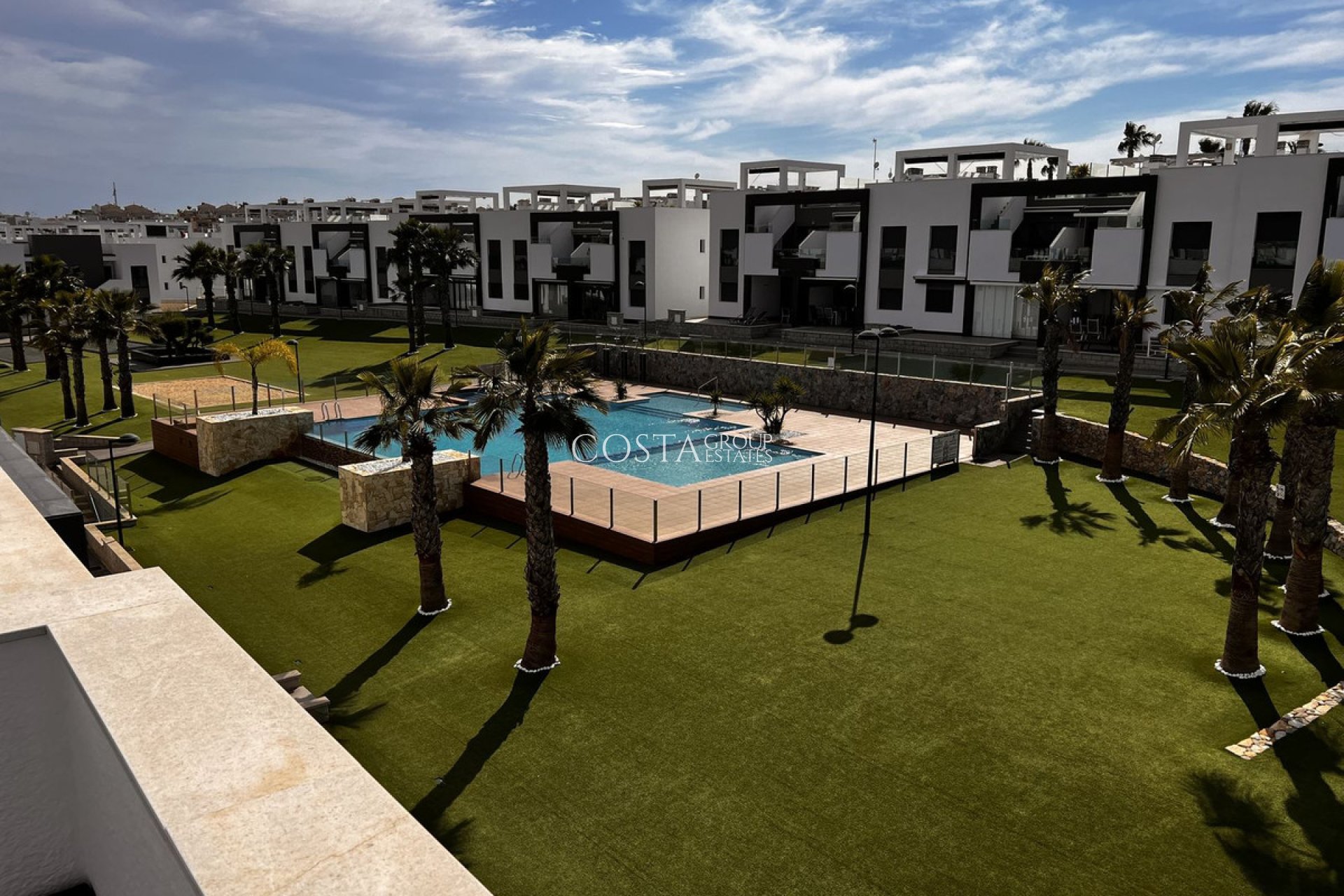 Resale - Apartments -
Orihuela - Punta Prima