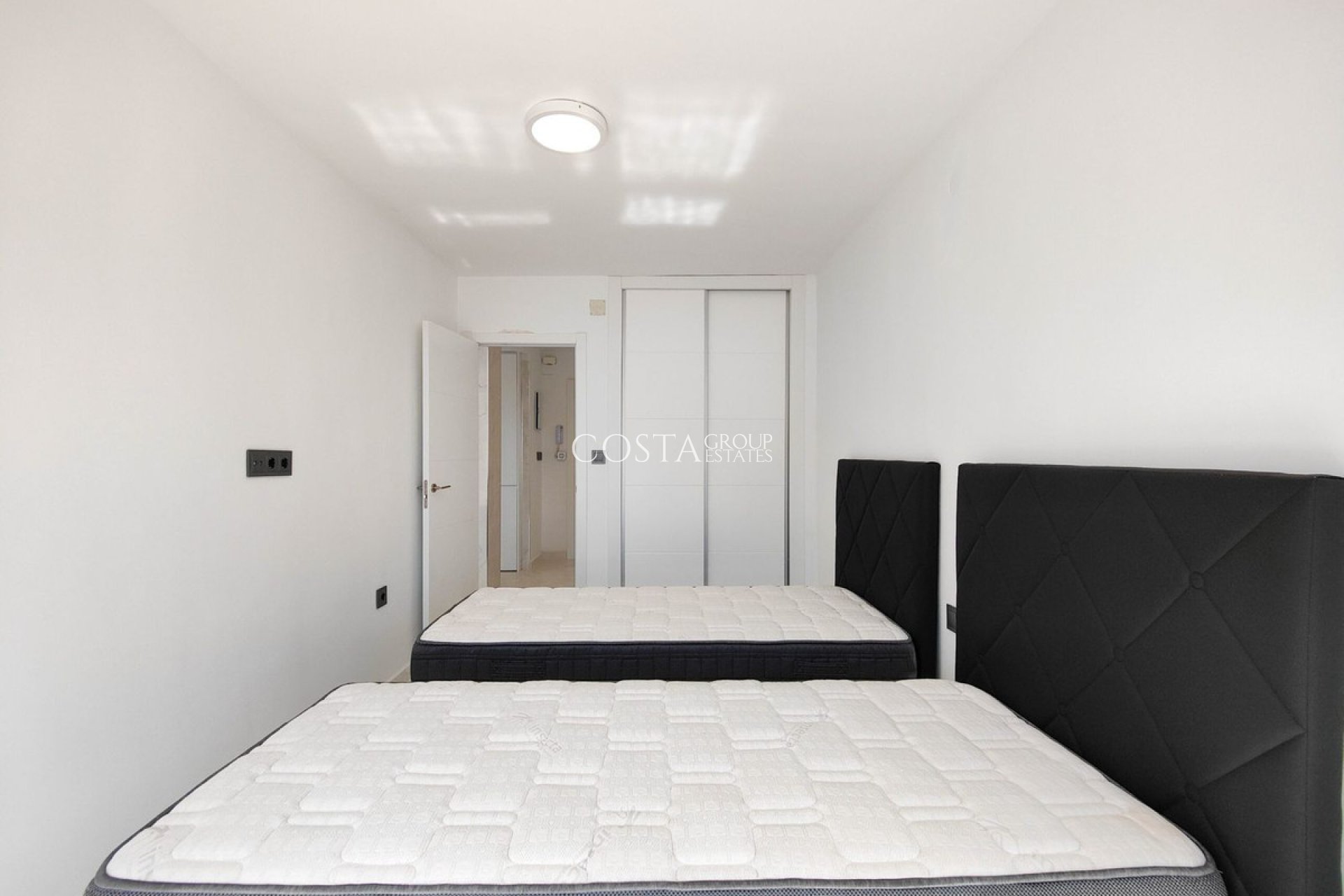 Resale - Apartments -
Orihuela - Punta Prima