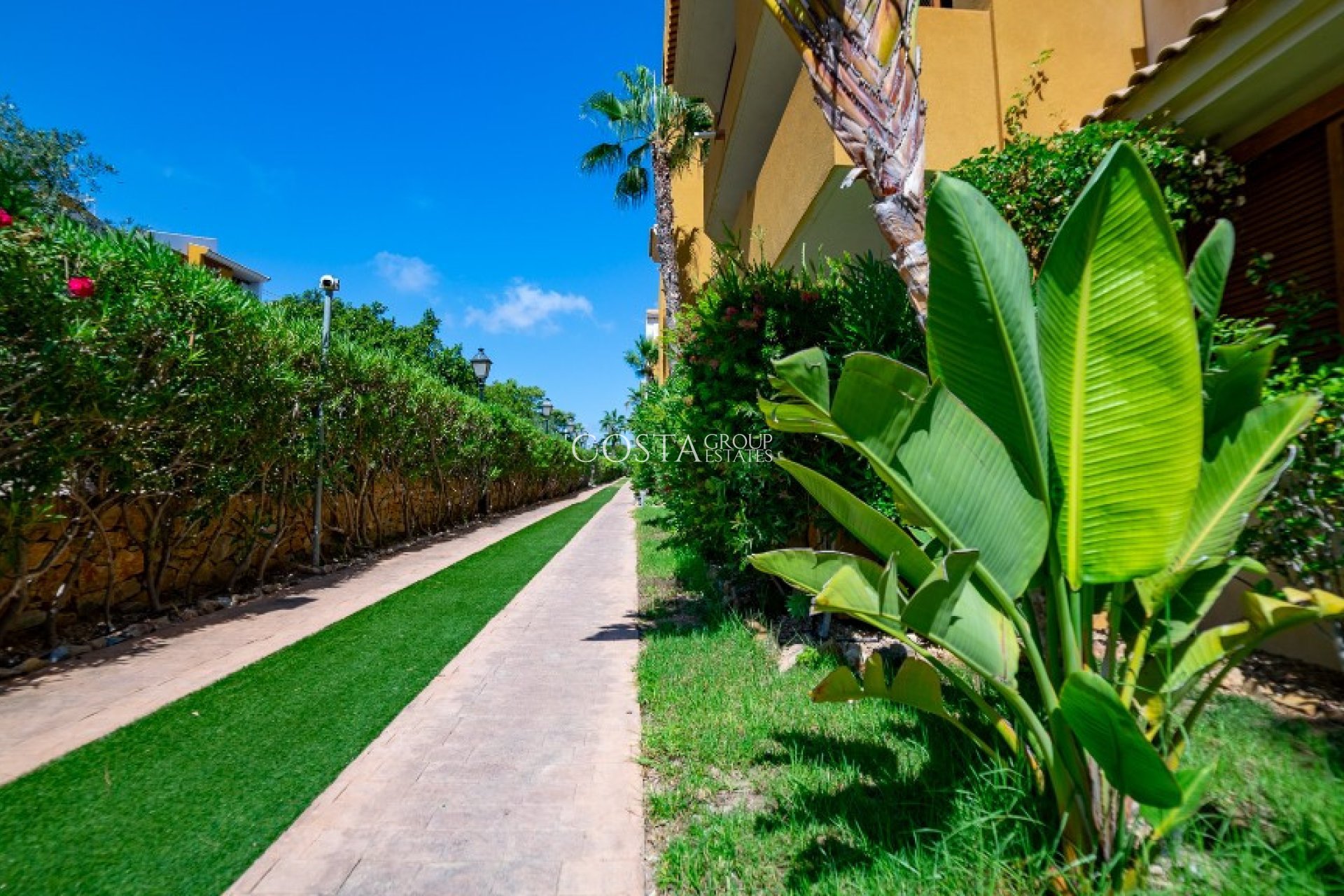 Resale - Apartments -
Orihuela - Punta Prima