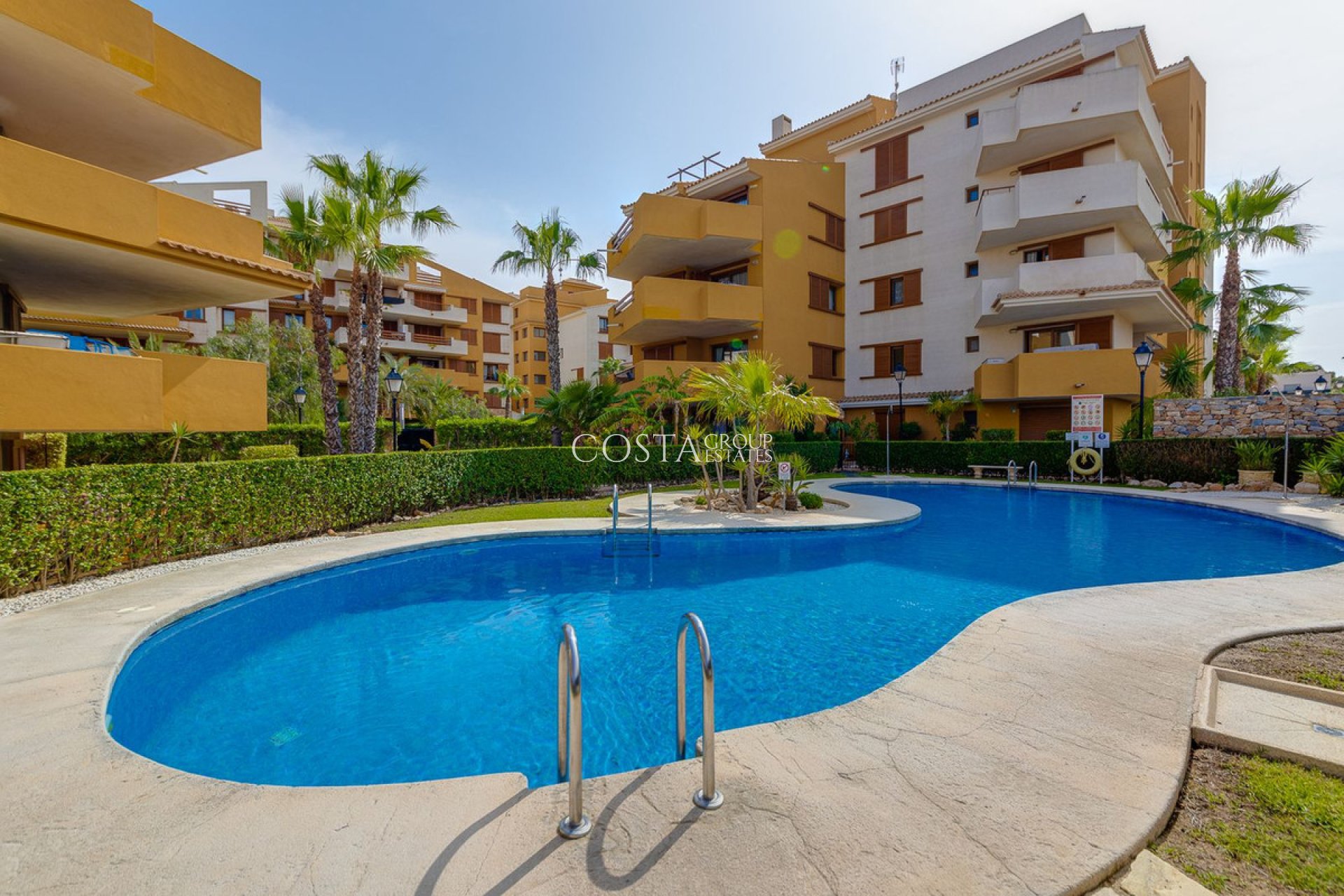Resale - Apartments -
Orihuela - Punta Prima