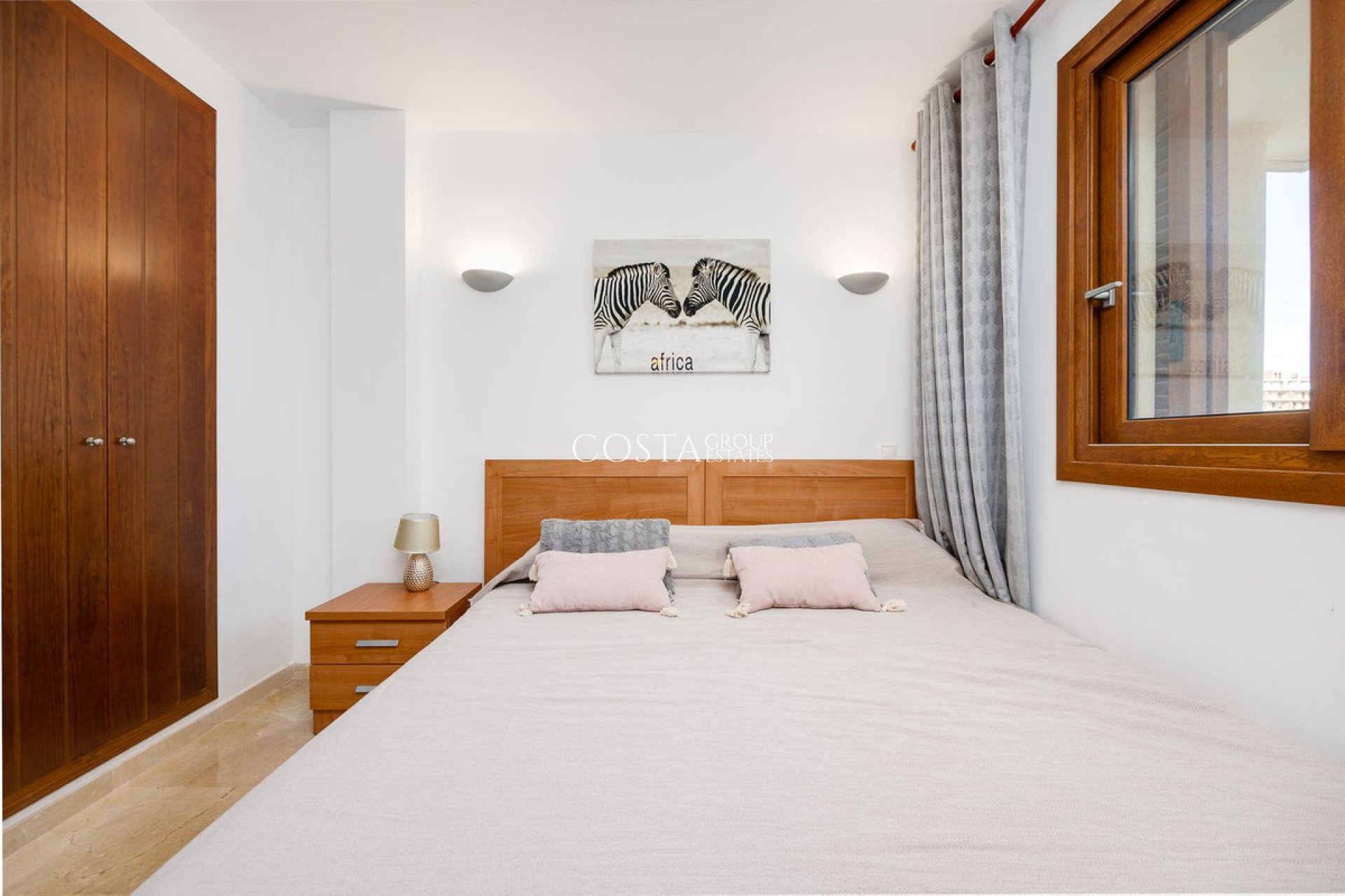 Resale - Apartments -
Orihuela - Punta Prima