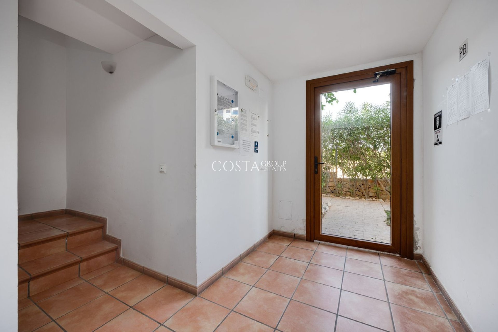 Resale - Apartments -
Orihuela - Punta Prima