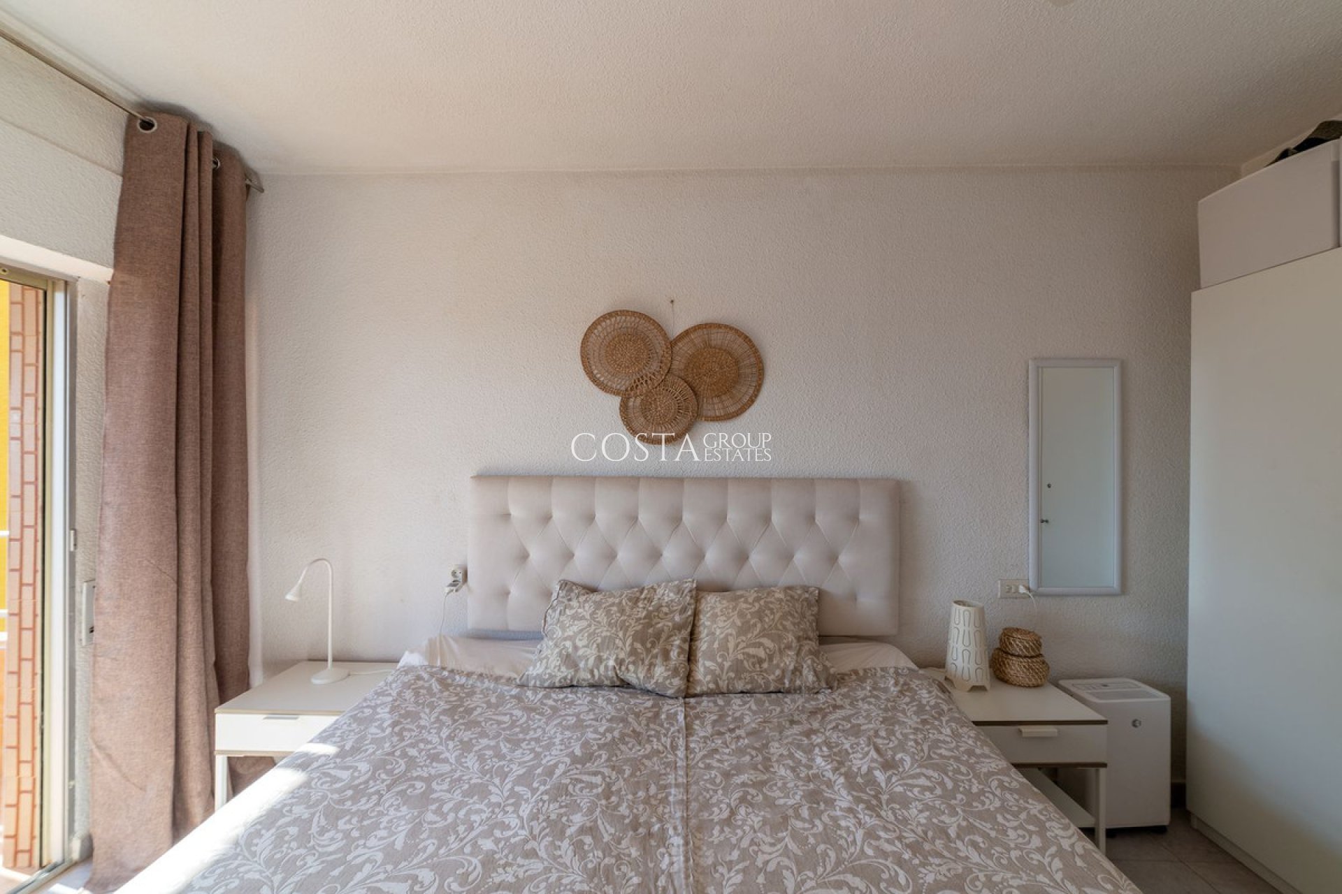 Resale - Apartments -
Orihuela - Punta Prima