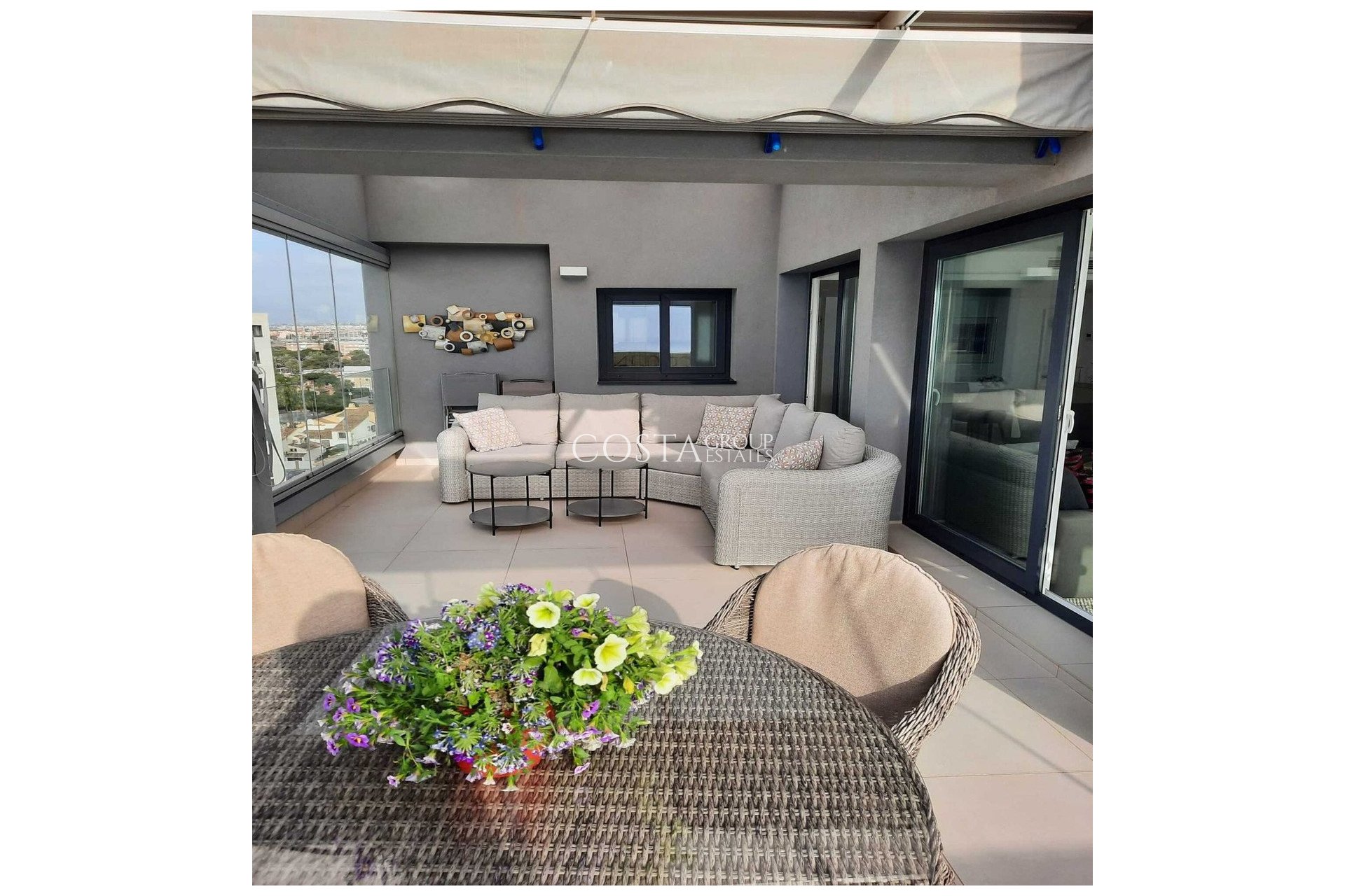 Resale - Apartments -
Orihuela - Punta Prima