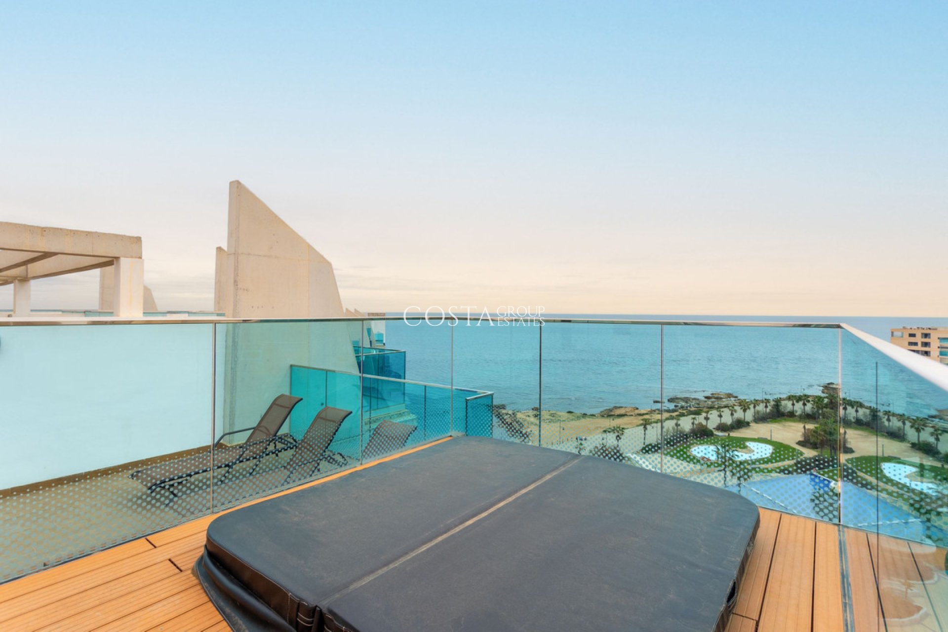 Resale - Apartments -
Orihuela - Punta Prima