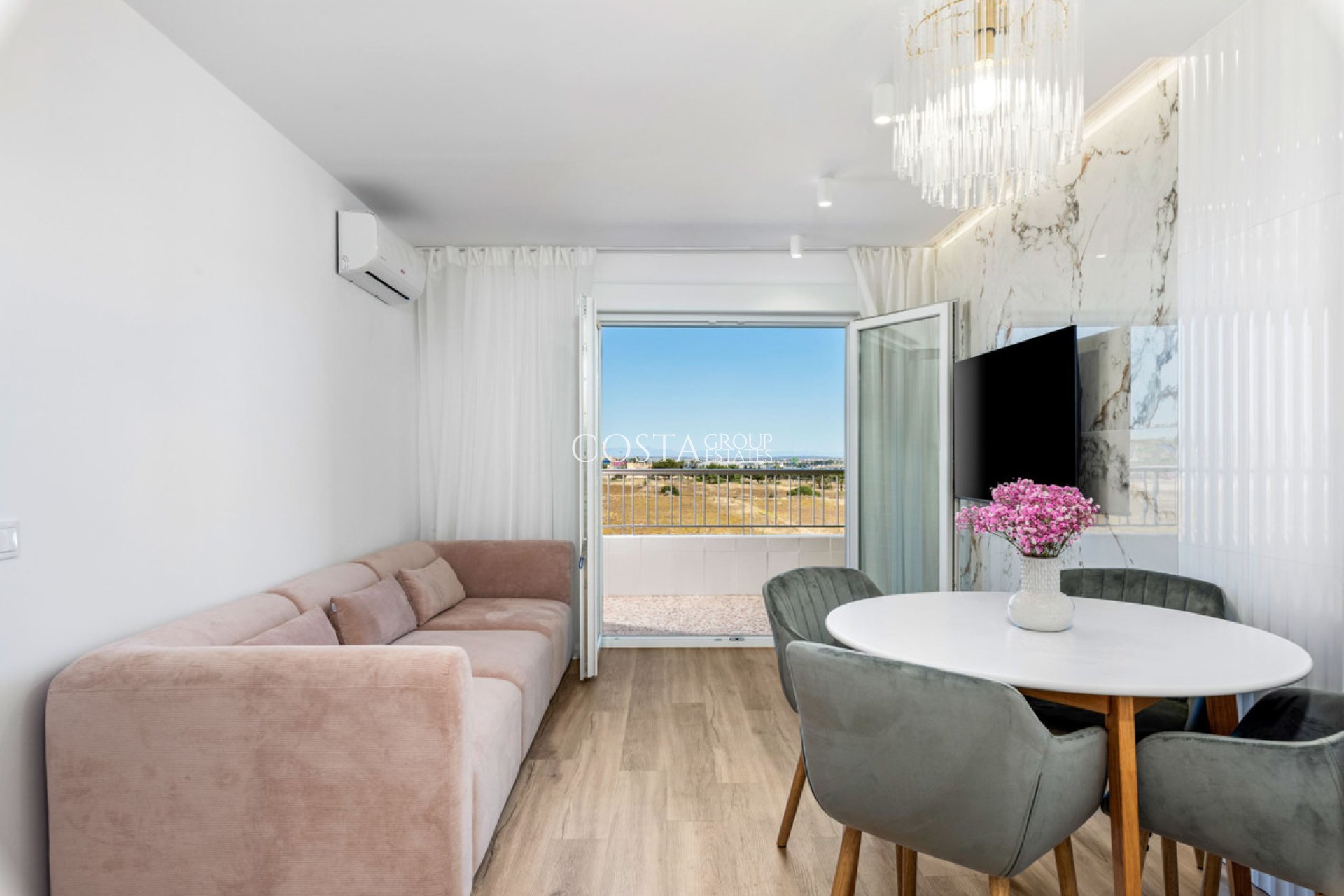 Resale - Apartments -
Orihuela - Punta Prima