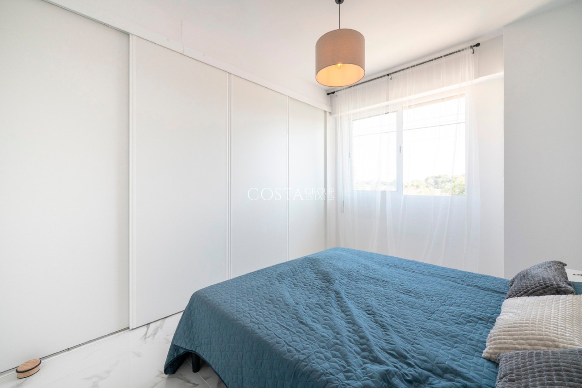 Resale - Apartments -
Orihuela - Punta Prima