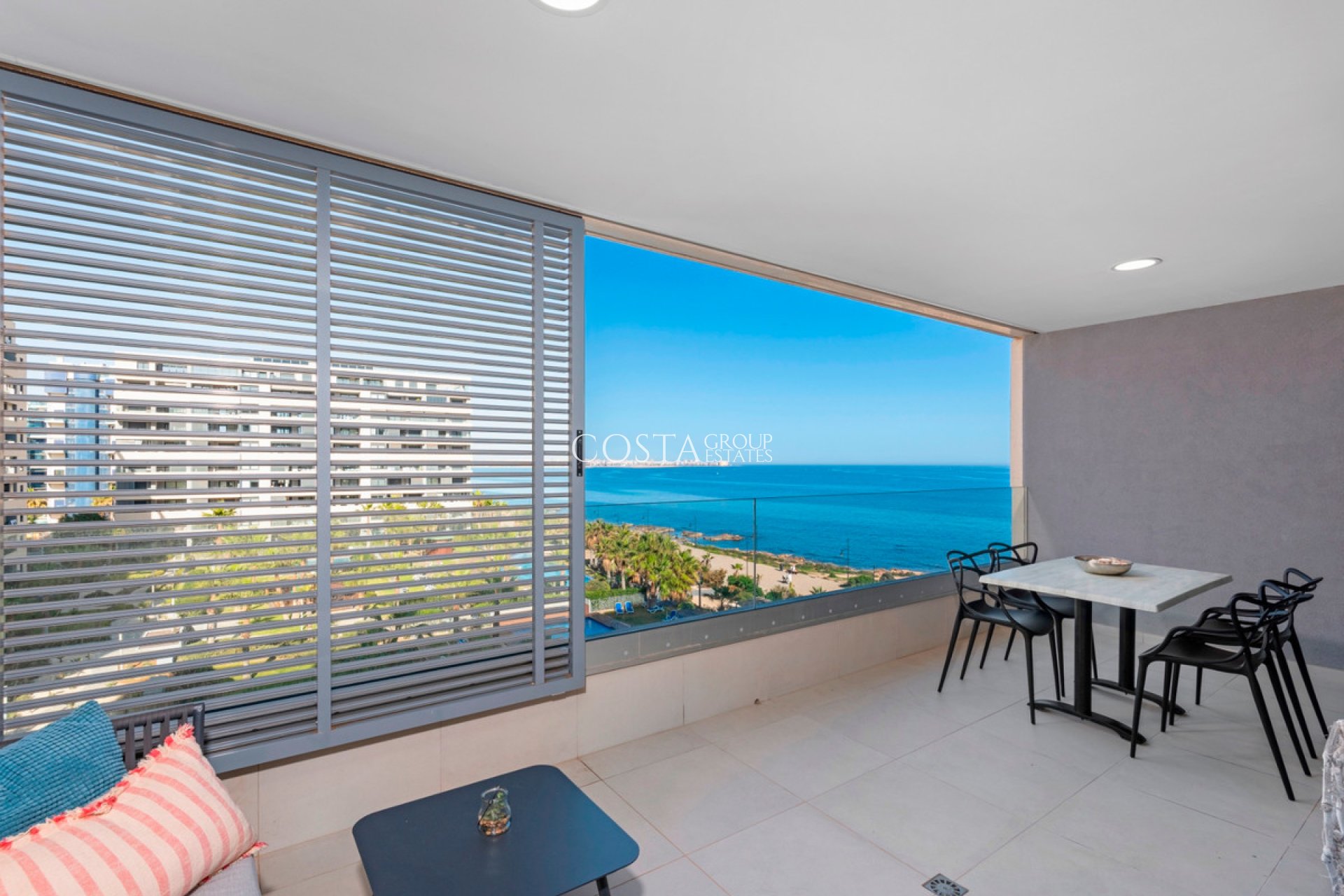 Resale - Apartments -
Orihuela - Punta Prima