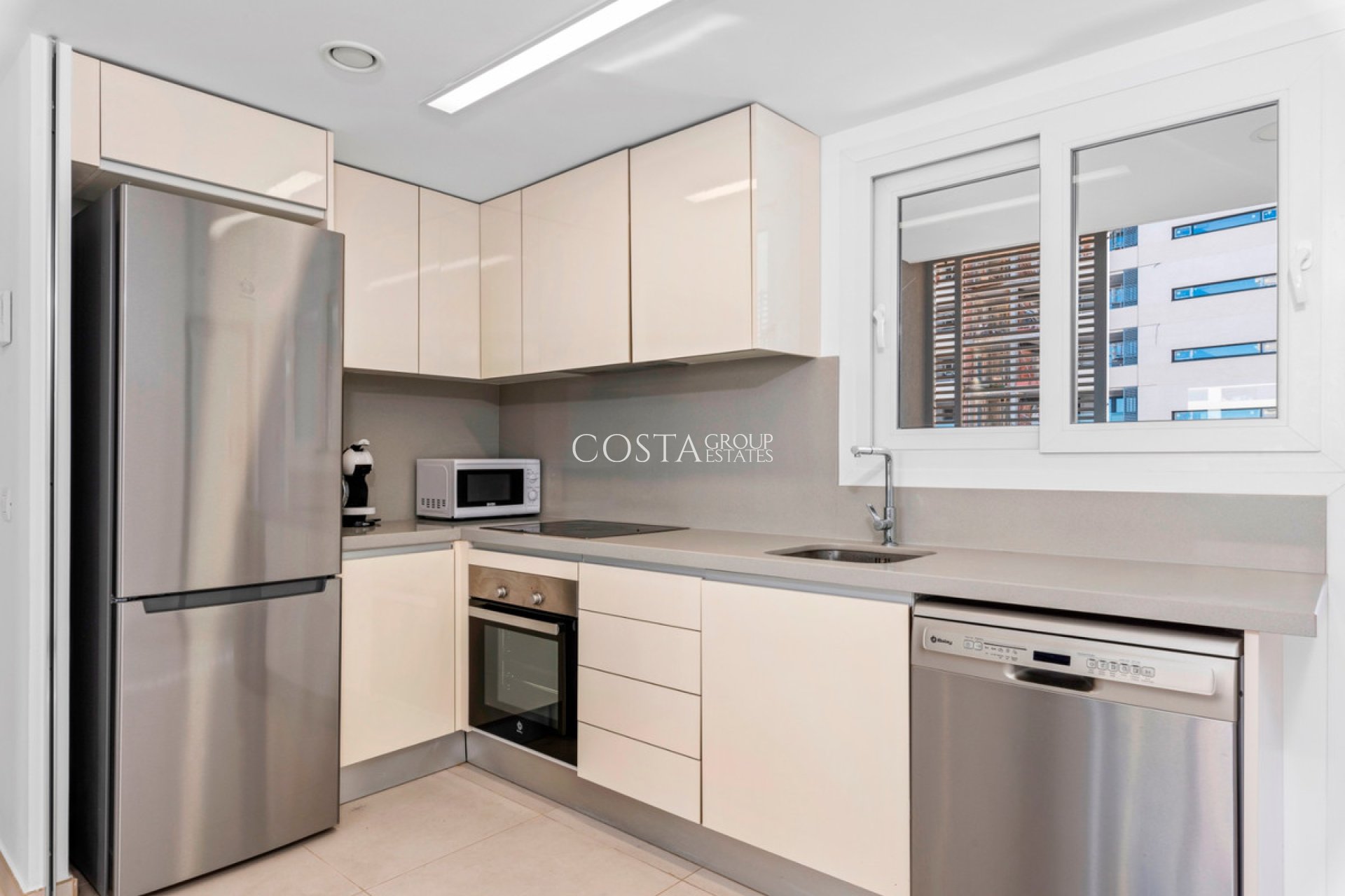 Resale - Apartments -
Orihuela - Punta Prima