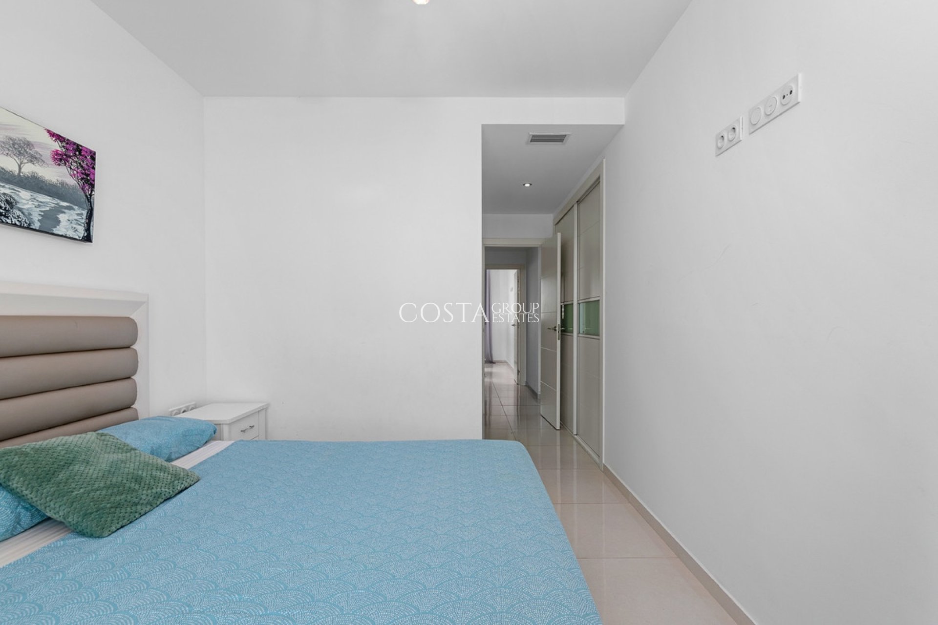 Resale - Apartments -
Orihuela - Punta Prima