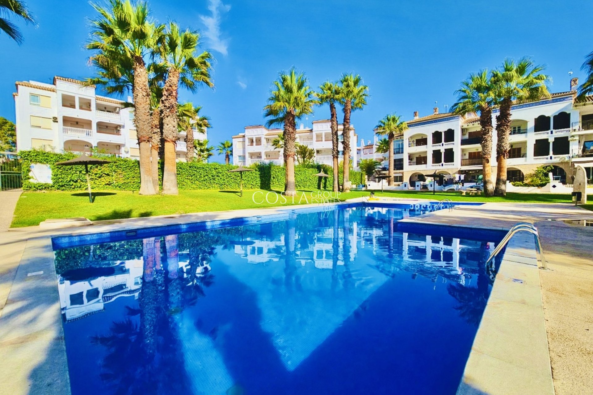 Resale - Apartments -
Orihuela - Villamartin