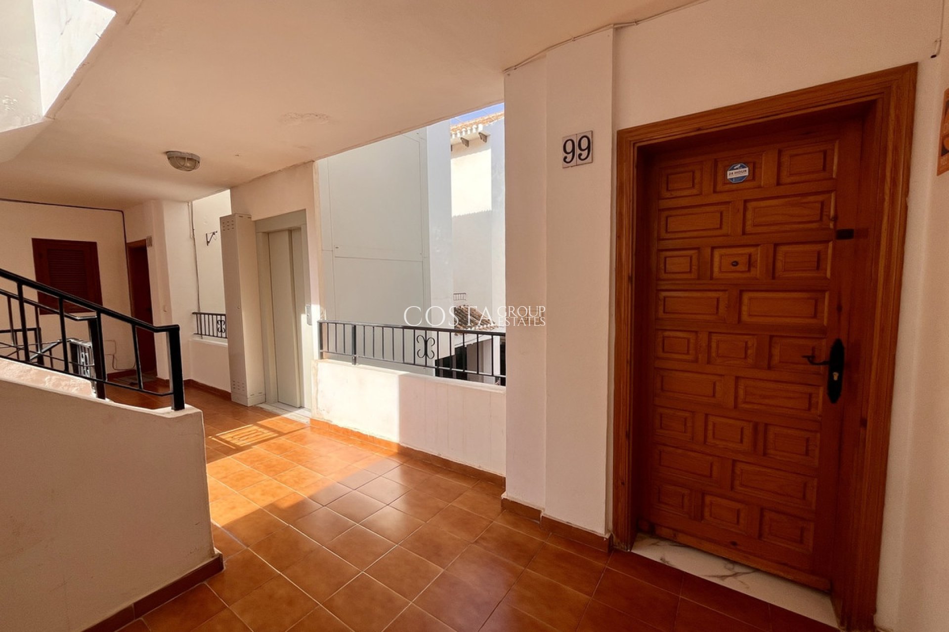 Resale - Apartments -
Orihuela - Villamartin