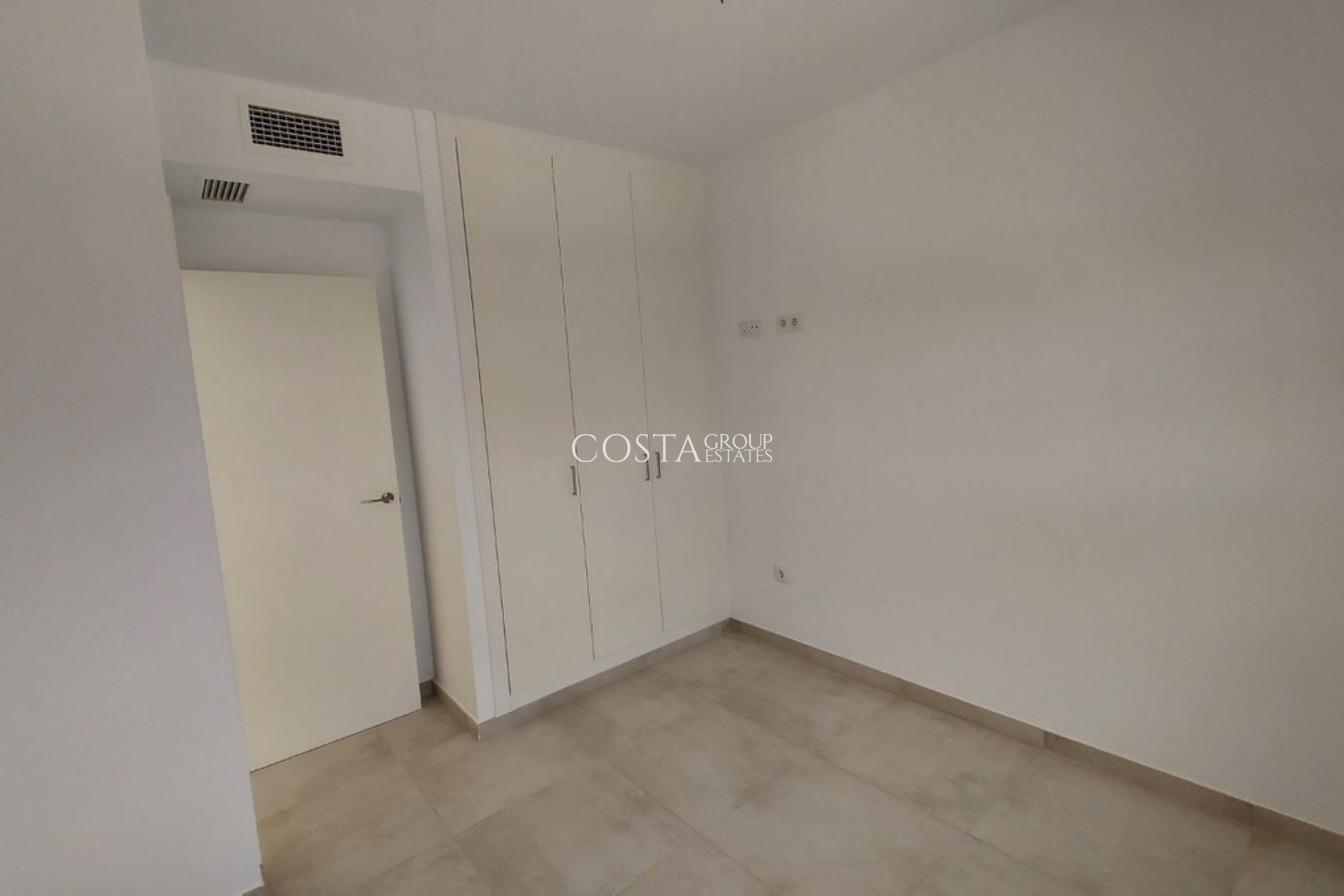 Resale - Apartments -
Orihuela - Villamartin
