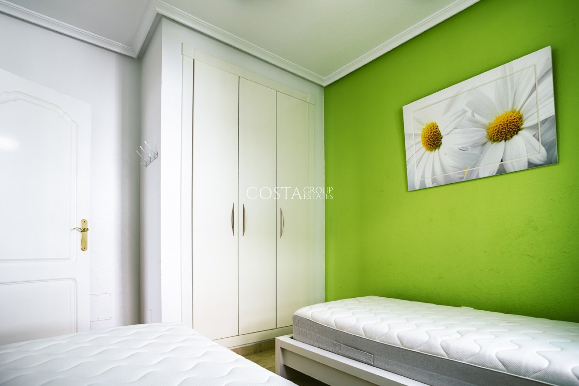 Resale - Apartments -
Orihuela - Villamartin